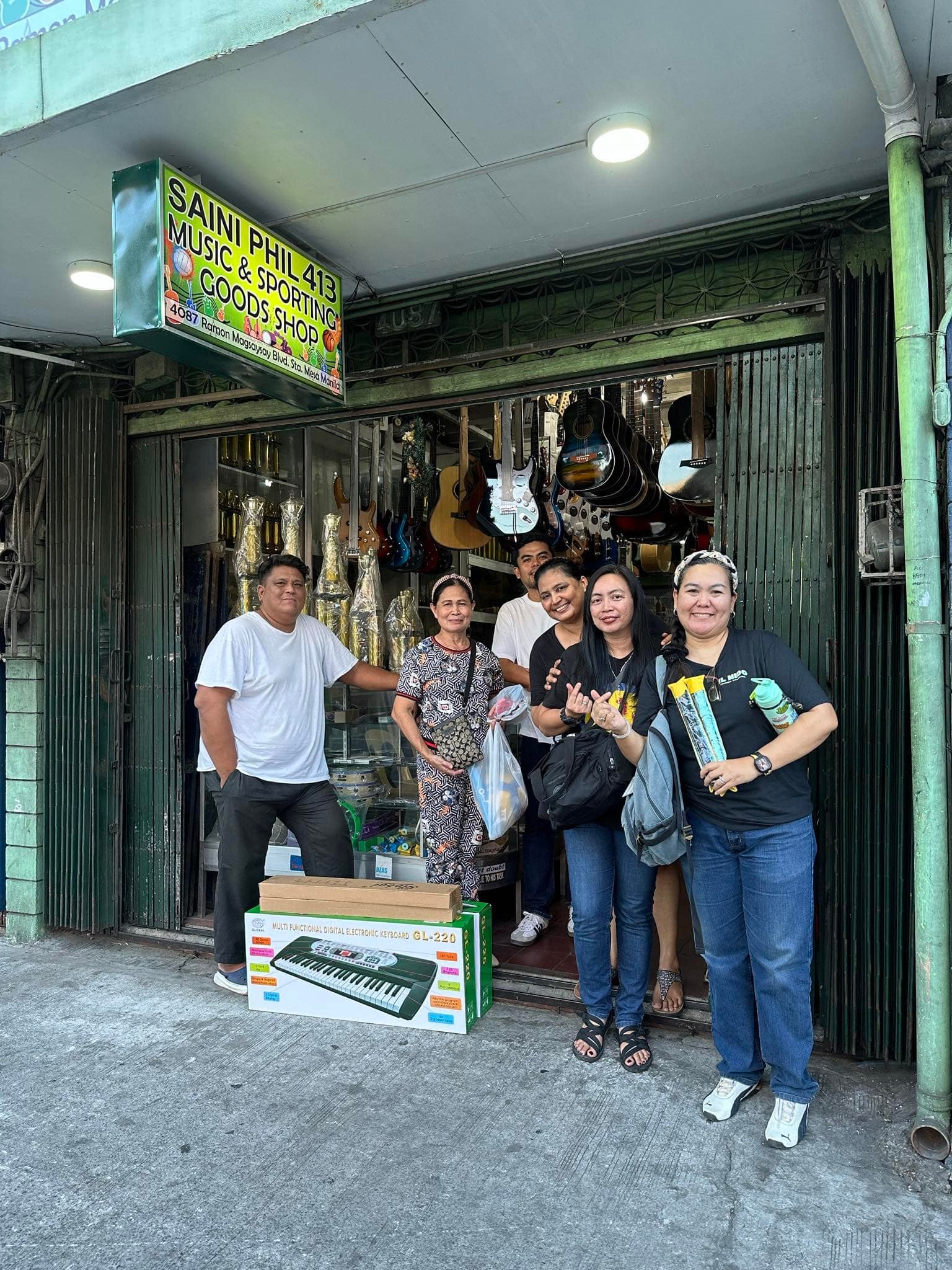 Saini Phil 413 Music & Sporting Goods Shop | Manila