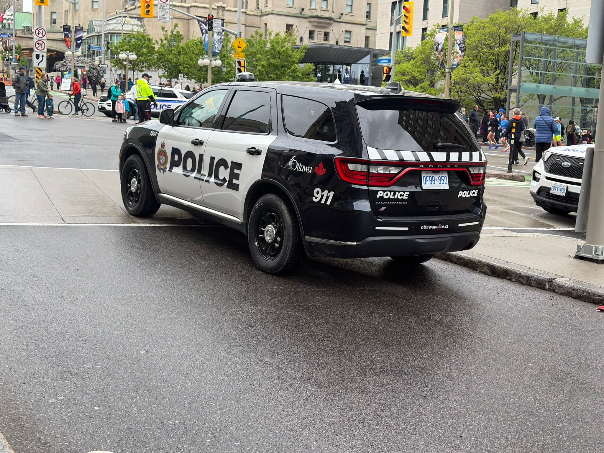 Dodge Durango Ottawa police service OLICE Oitana ХКмая POLICE