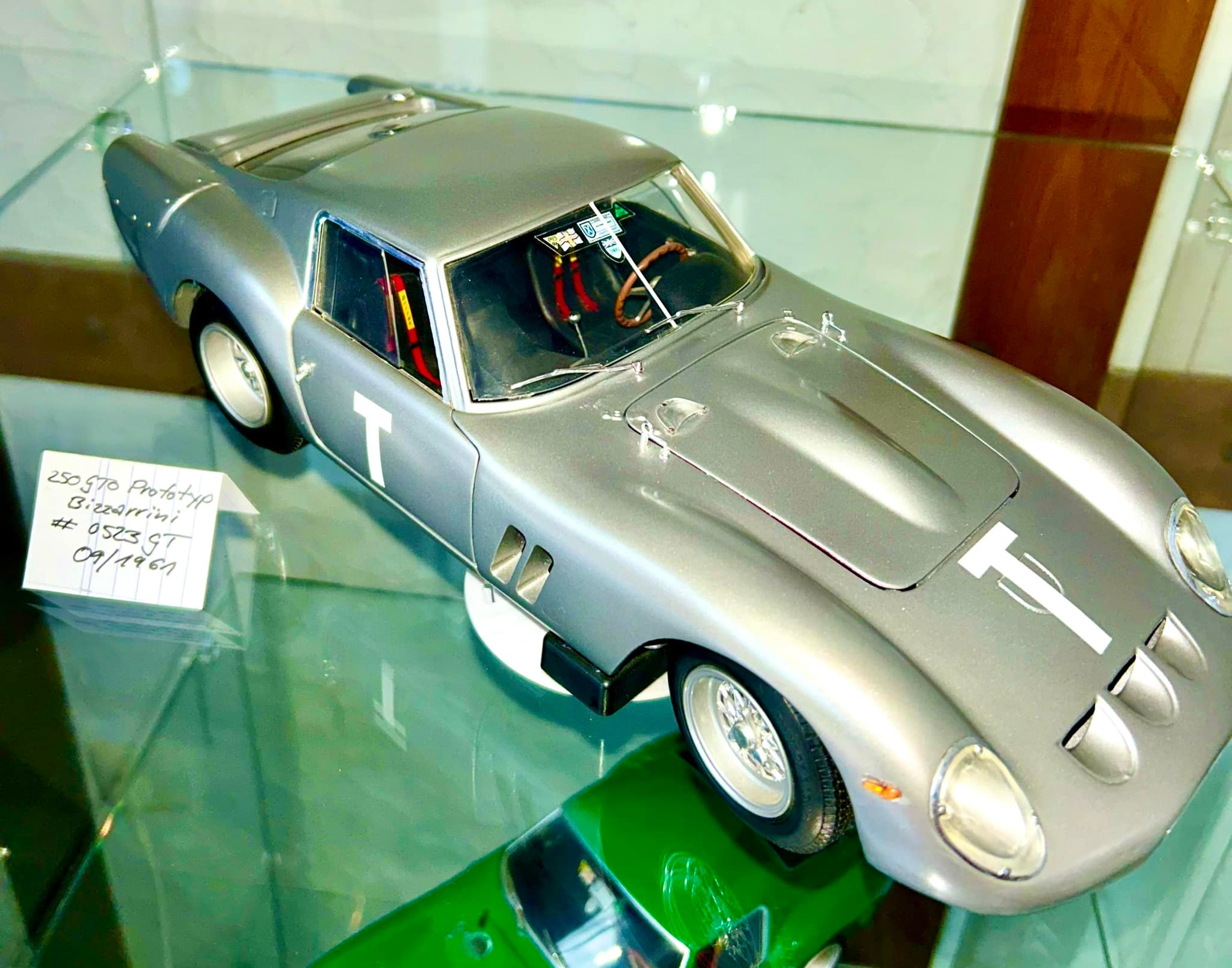 Décalcomanie Ferrari 250 GTO #16 David Piper 1963 Tourist Trophy - Échelle 1:43 Par ALO Decals
