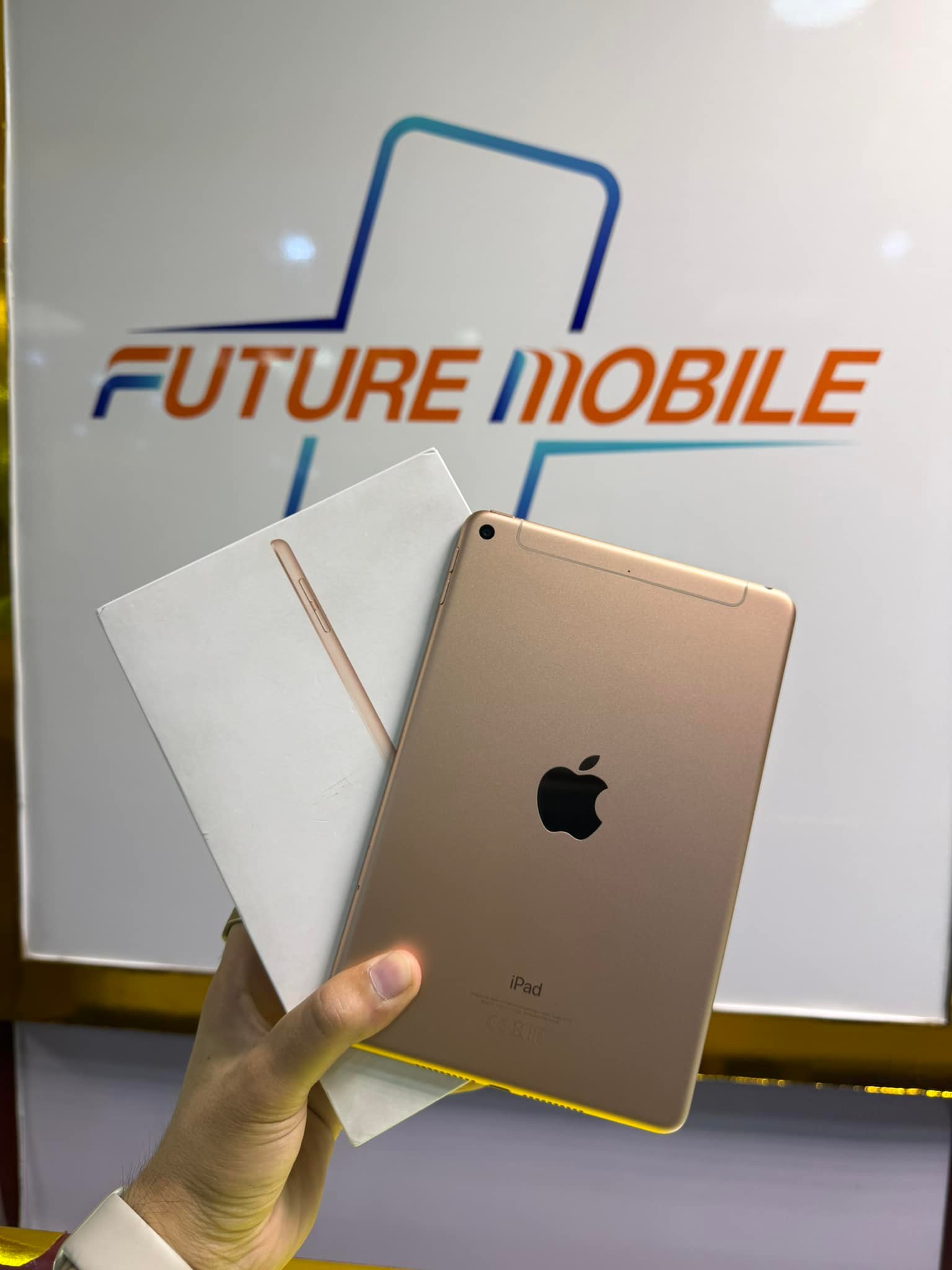 iPad mini 5 ?. ?19999af? With full Box. Cellular Display 7.9 