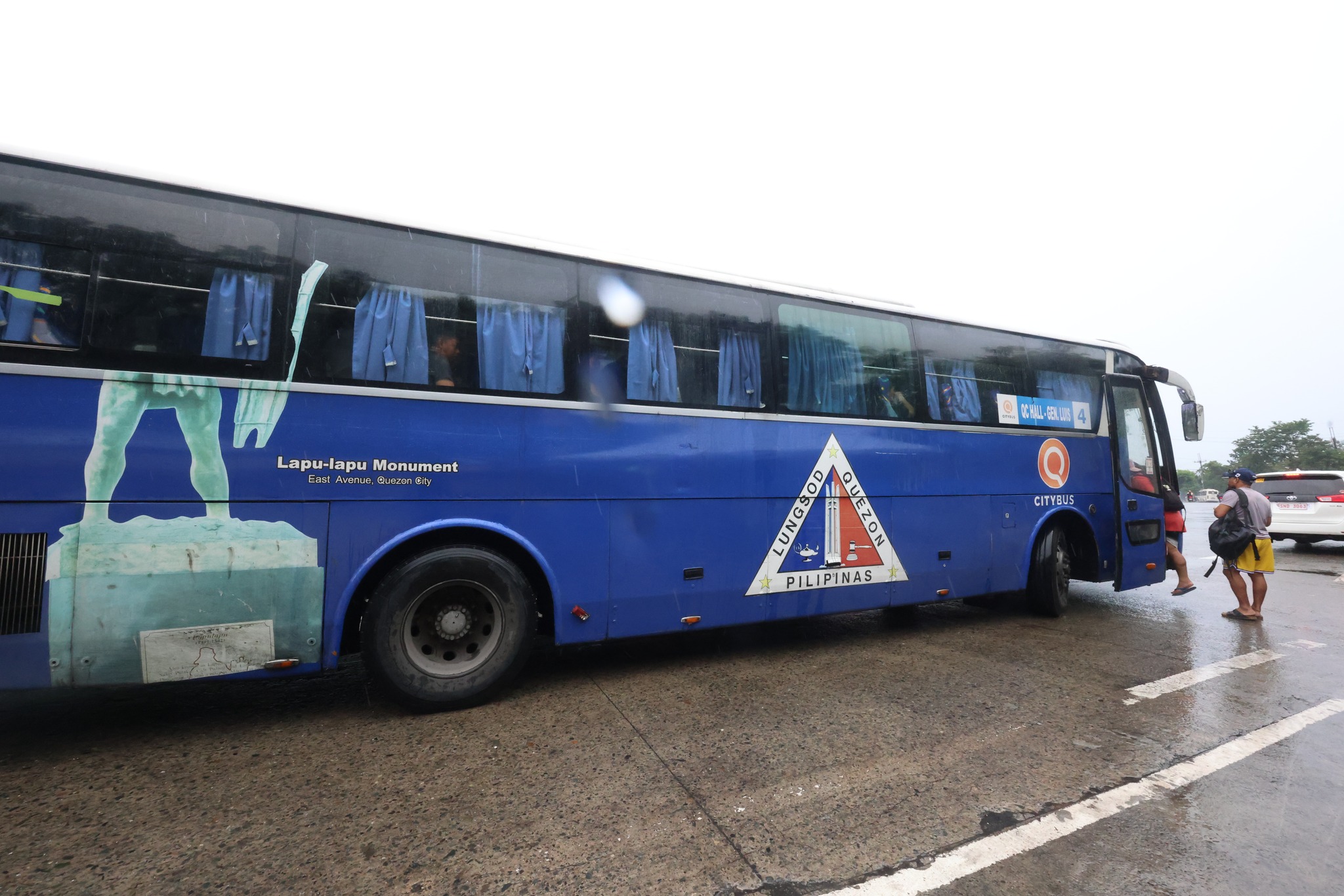 Quezon - Patuloy ang pagbibigay ng libreng sakay handog ng QCity Bus sa ...