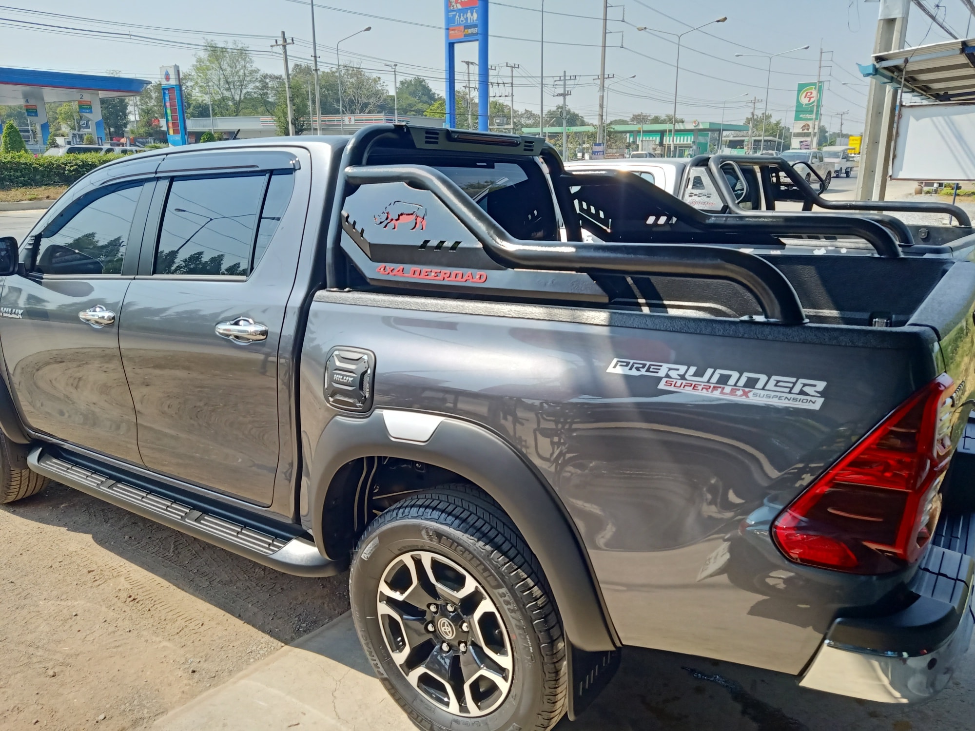 จัดไป!!วันอาทิตย์ หล่อๆอีก 1 คัน... - Outclass 4x4 Offroad | Facebook
