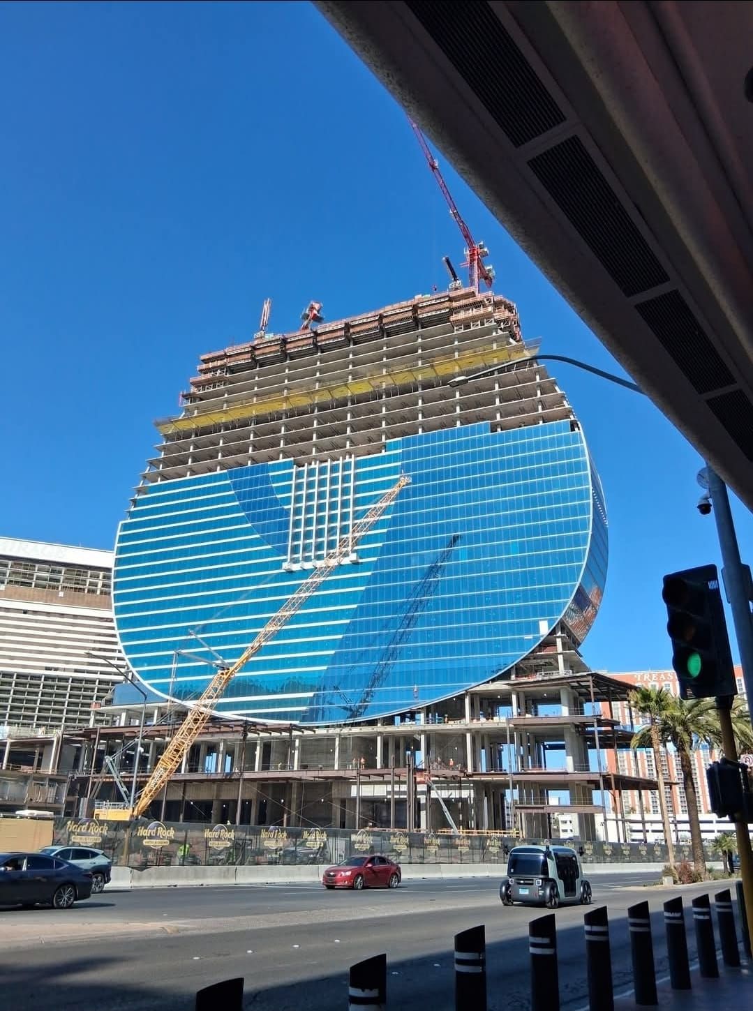 Las Vegas Vibes - Las Vegas Guitar Update 🎸🎶 #Vegas... | Facebook