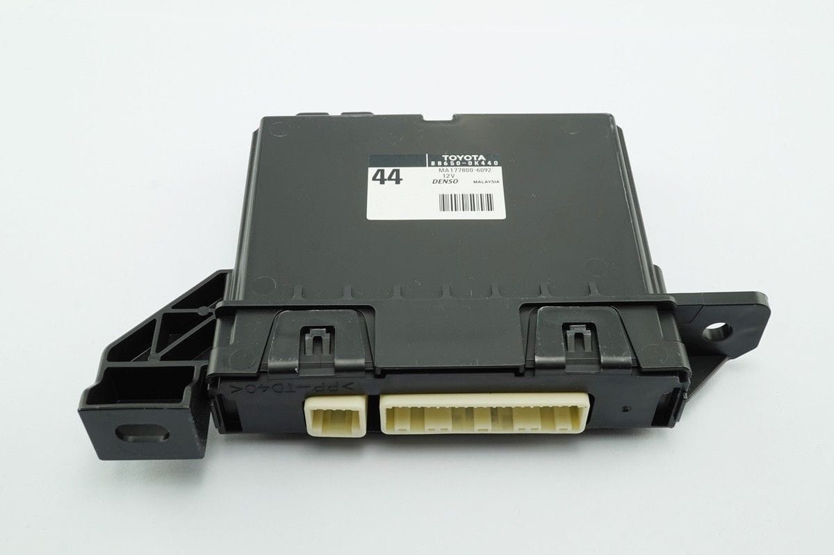 Where to find a Jzx90 Ac amplifier with part number 88650-22591?