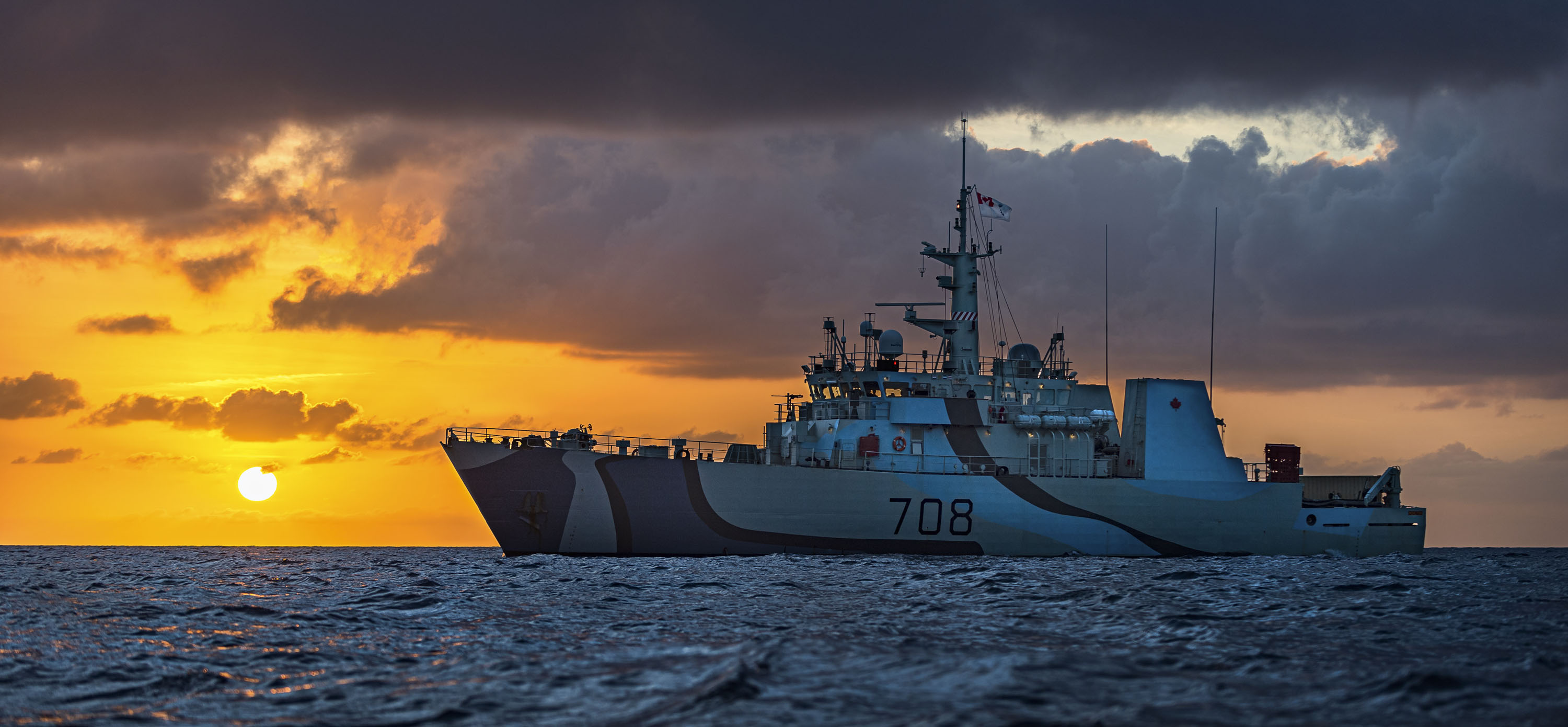 Ready - HMCS VILLE DE QUEBEC's CH-148 Cyclone, Avalanche, over the ...