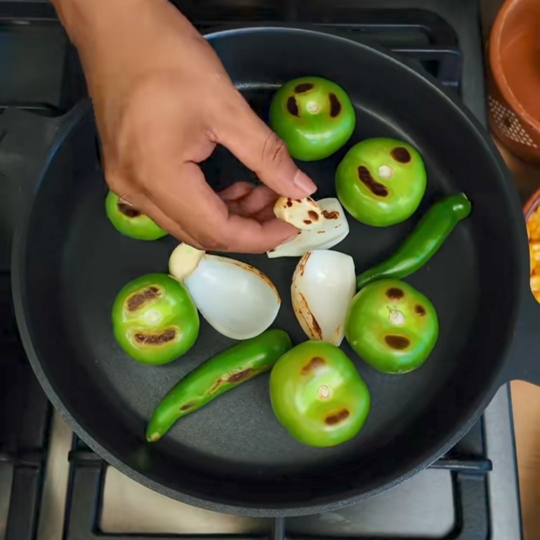 Pastel Azteca en Salsa de Poblano... - El Cocinero en proceso | Facebook