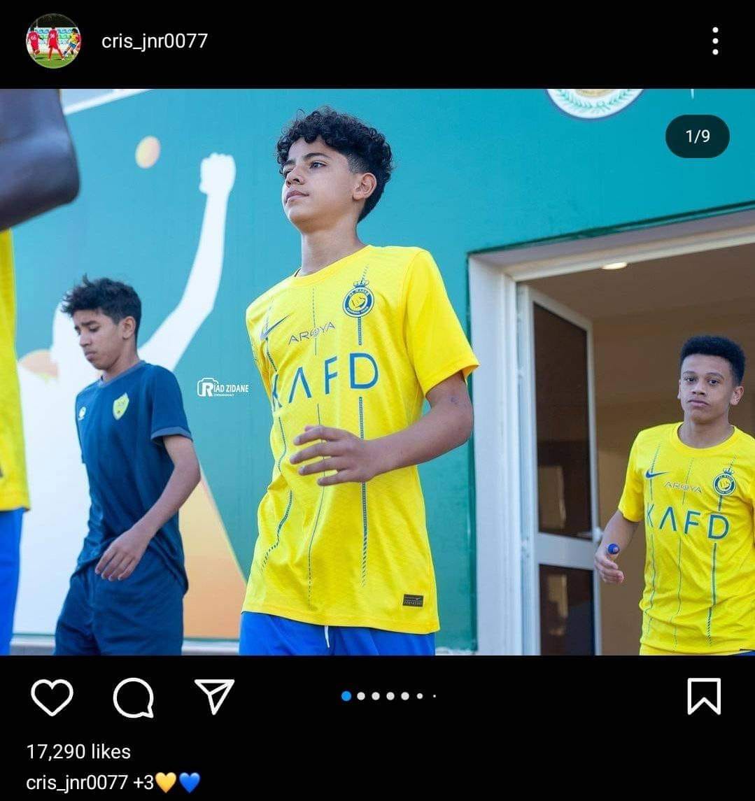 World Cup fever 💙 (literally) 🤧 We back 😀