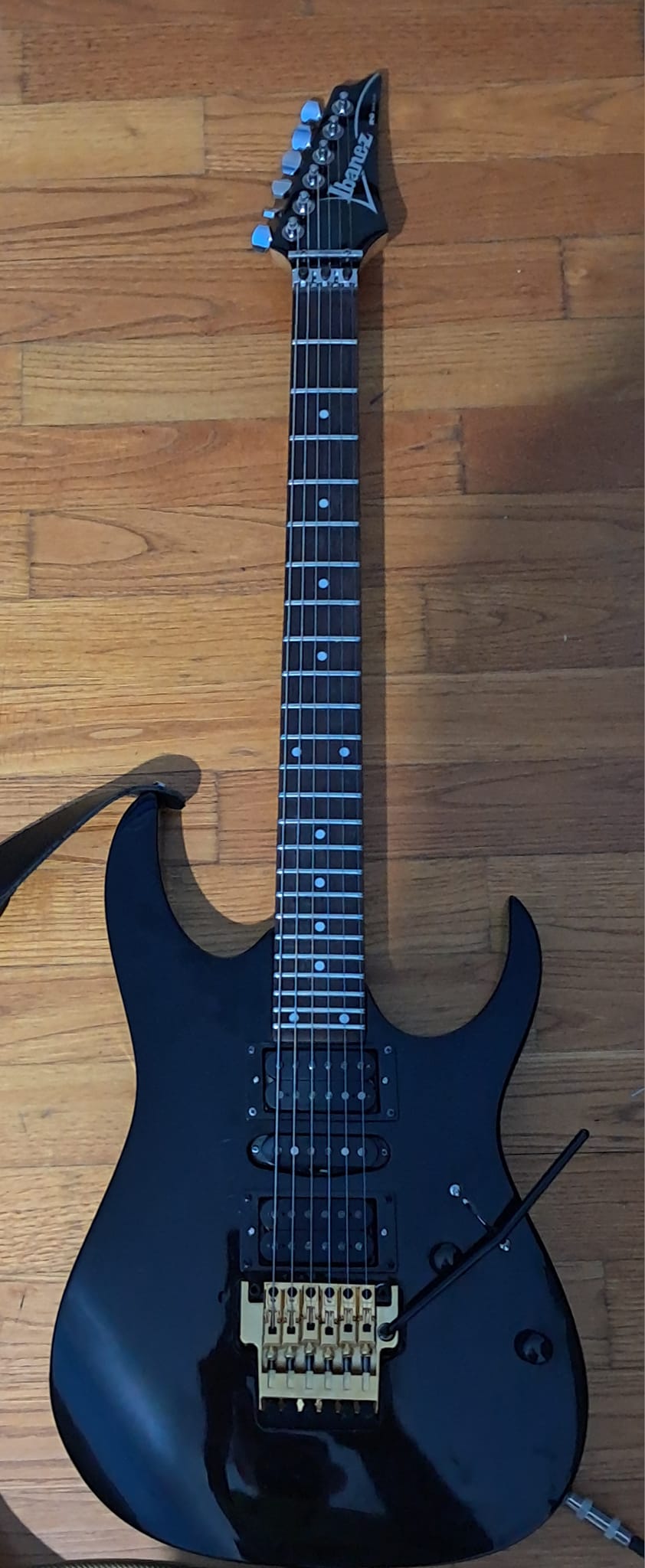 Ibanez RGT42 upgraded with Edge Pro trem and Seymour Duncan Black