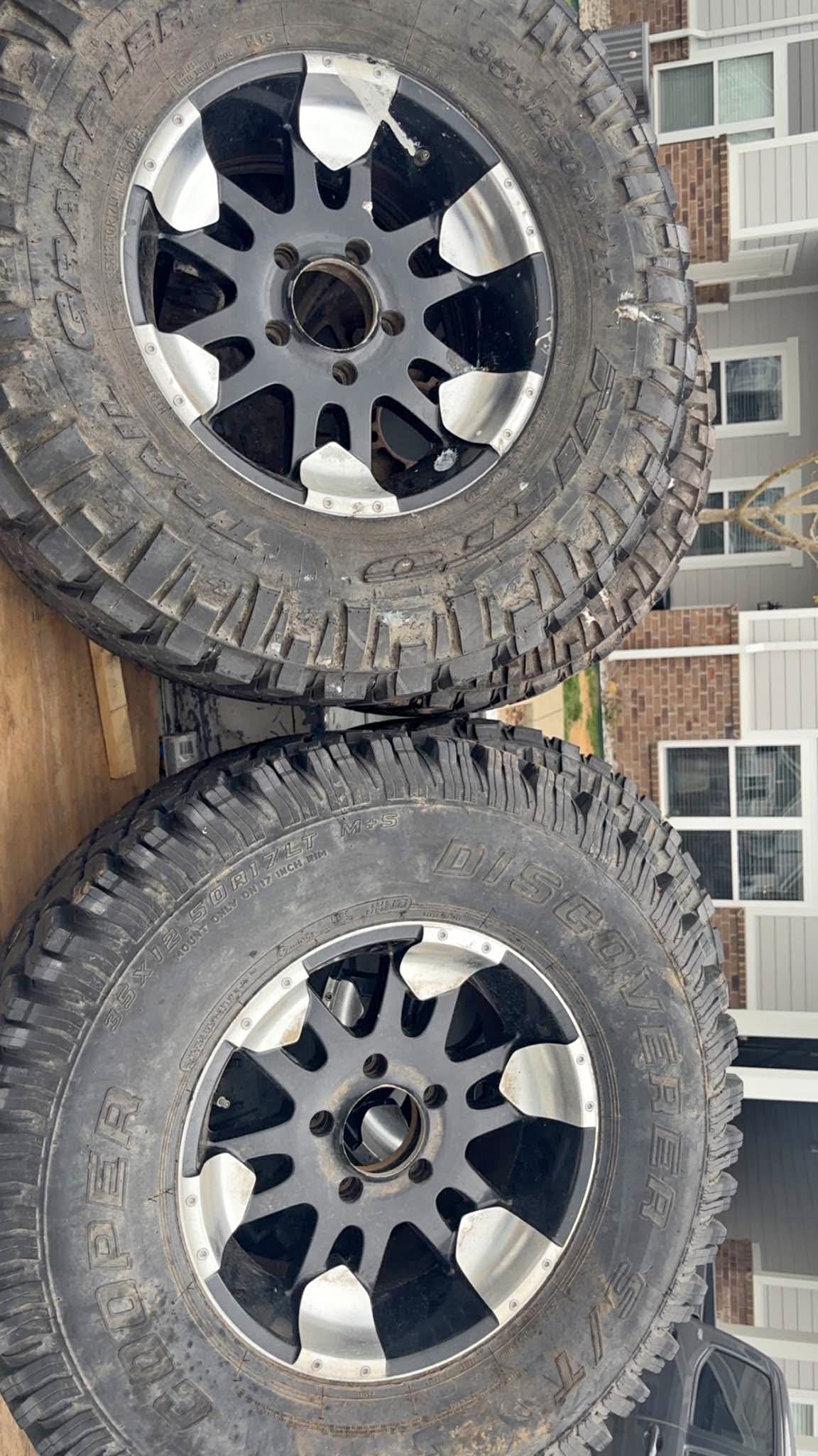 4 rims with 35 inch tires - Car Wheels, Tires & Parts - White House ...