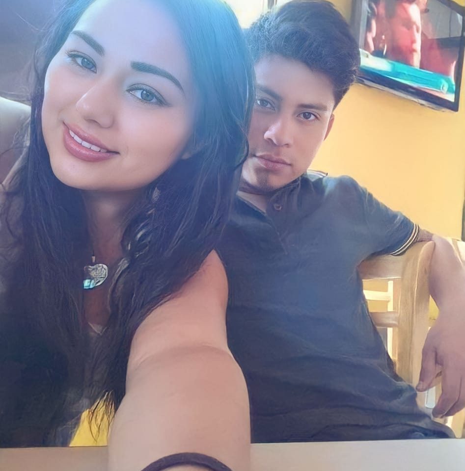Aby - nuestra primer foto,, nuestra primer salida😅🥺 14/08/18🥹🥴🤤 | Facebook