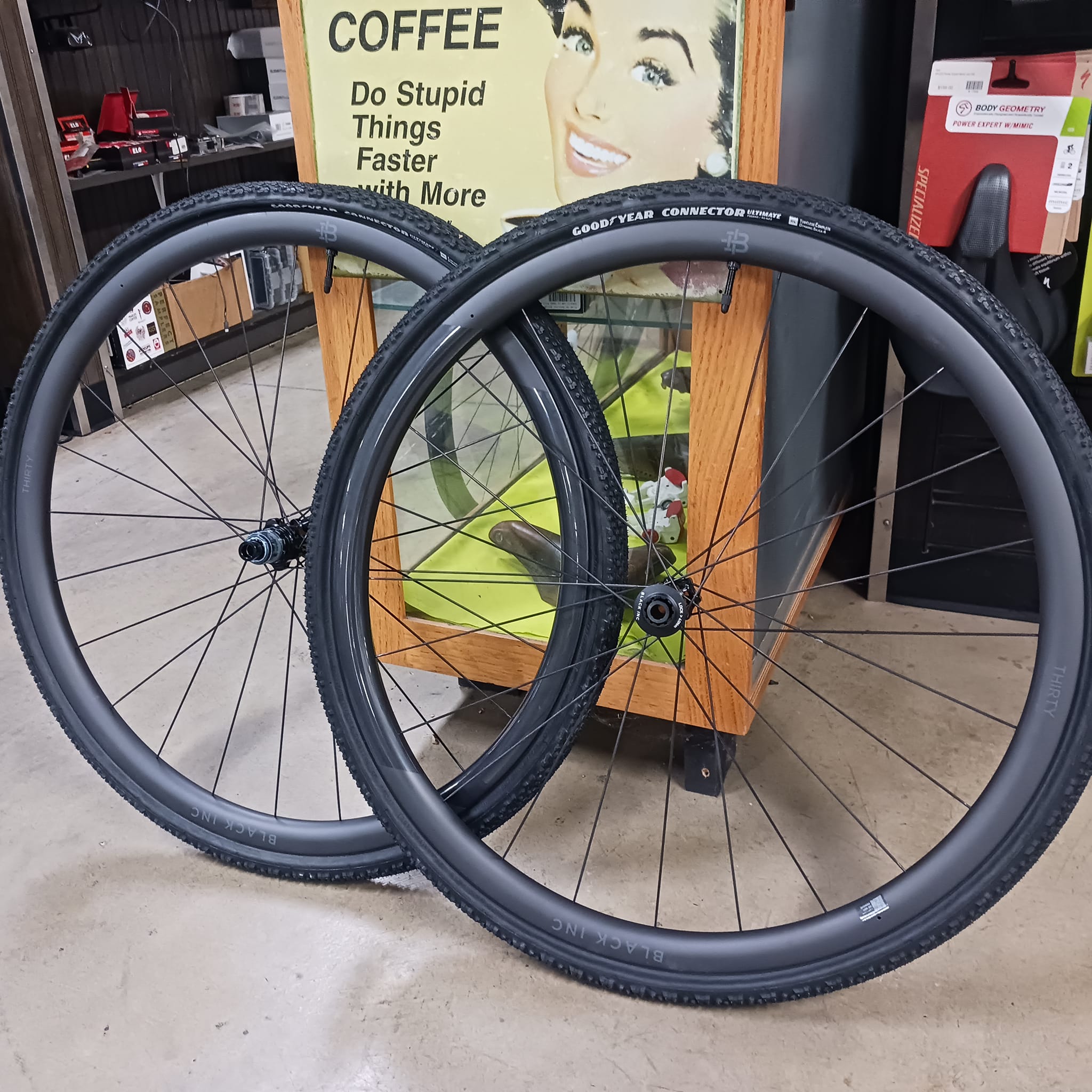 BLACK INC FORTY FIVE TEAM EDITION DISC #sangfahbicycle #blackinc