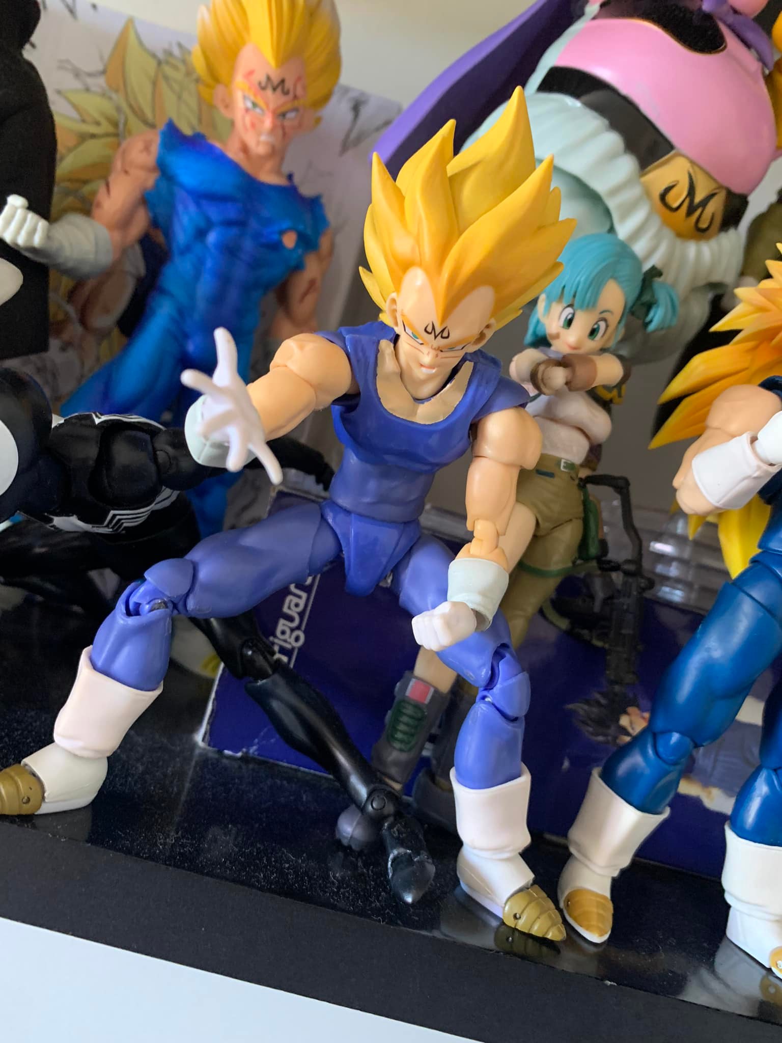 bootleg majin vegeta, a fucked up figure but i like it, it was