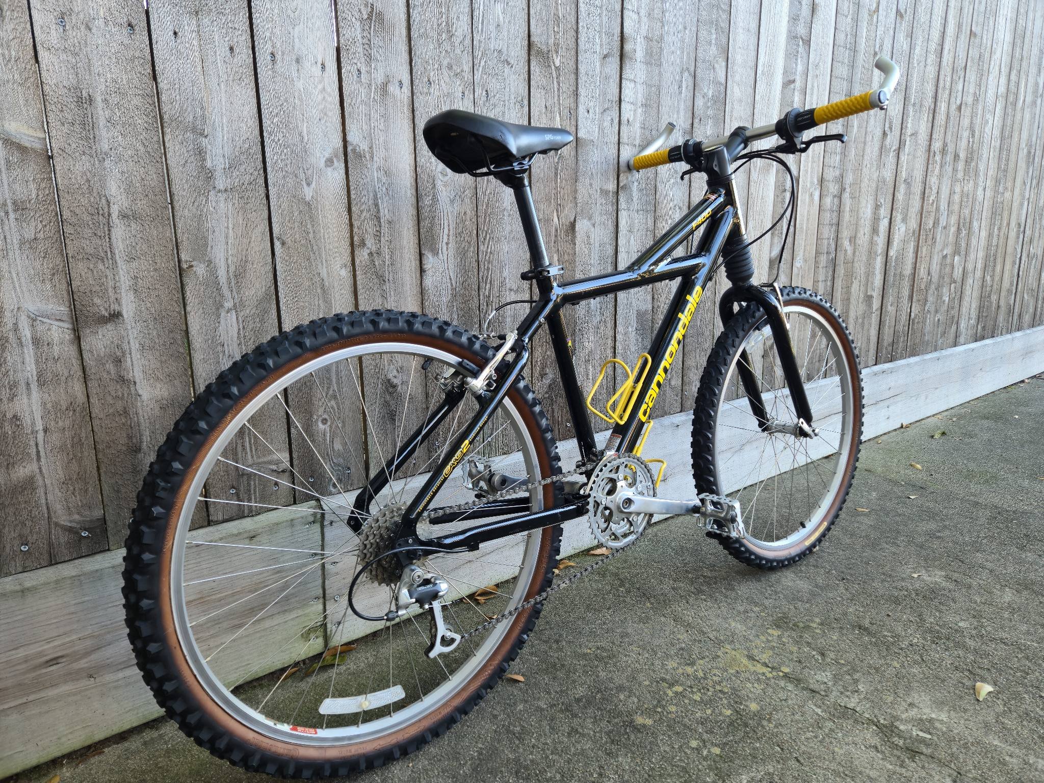 1998 Cannondale F400 mountain bike in original condition
