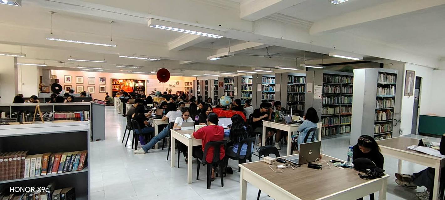 Raul S. Roco Library | Naga City