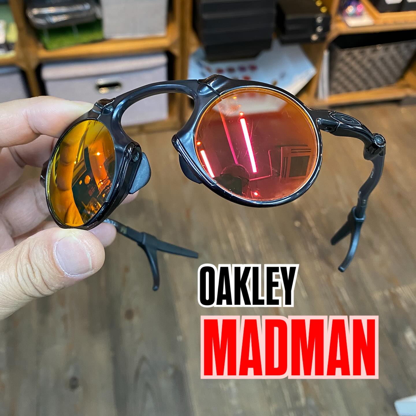 オークリー MADMAN　マッドマン 偏光レンズ　新品 久しぶりにみた OAKLEYのMADMAN（マッドマン）！ これを競輪用🚴として