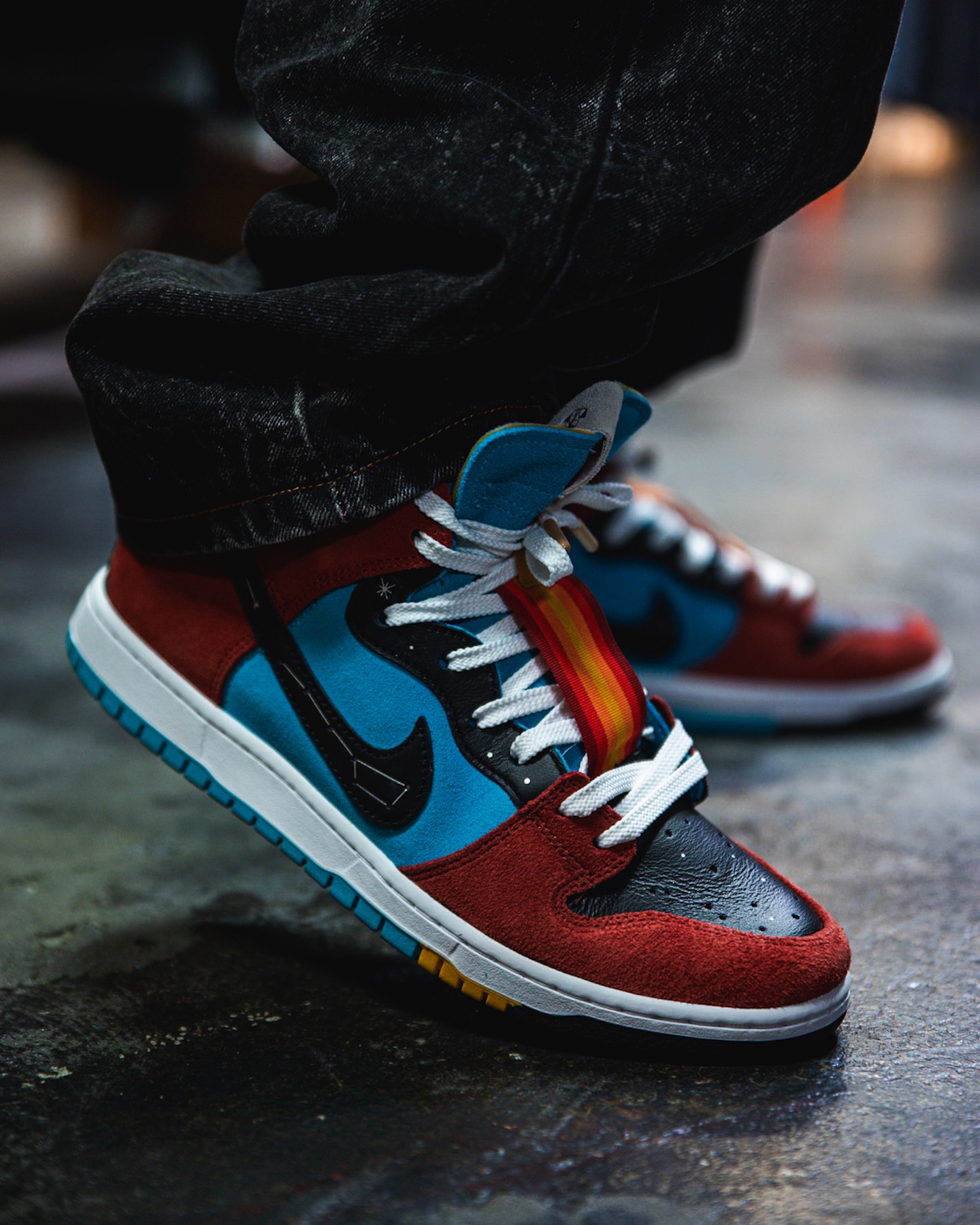 The NIKE SB Dunk Hi Decon X Di