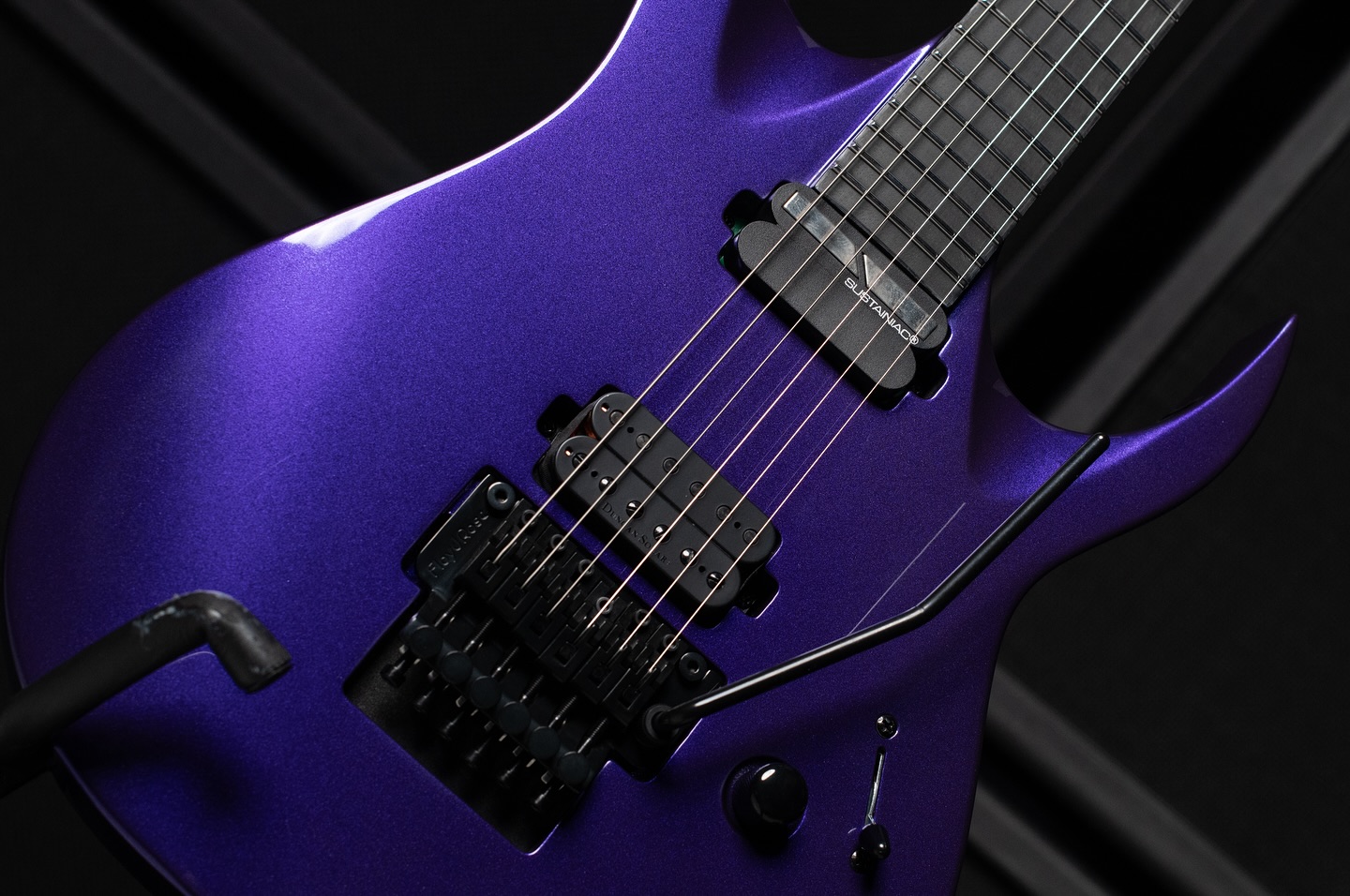 A1.7 FRON SUSTAINIAC www.solar-guitars.com