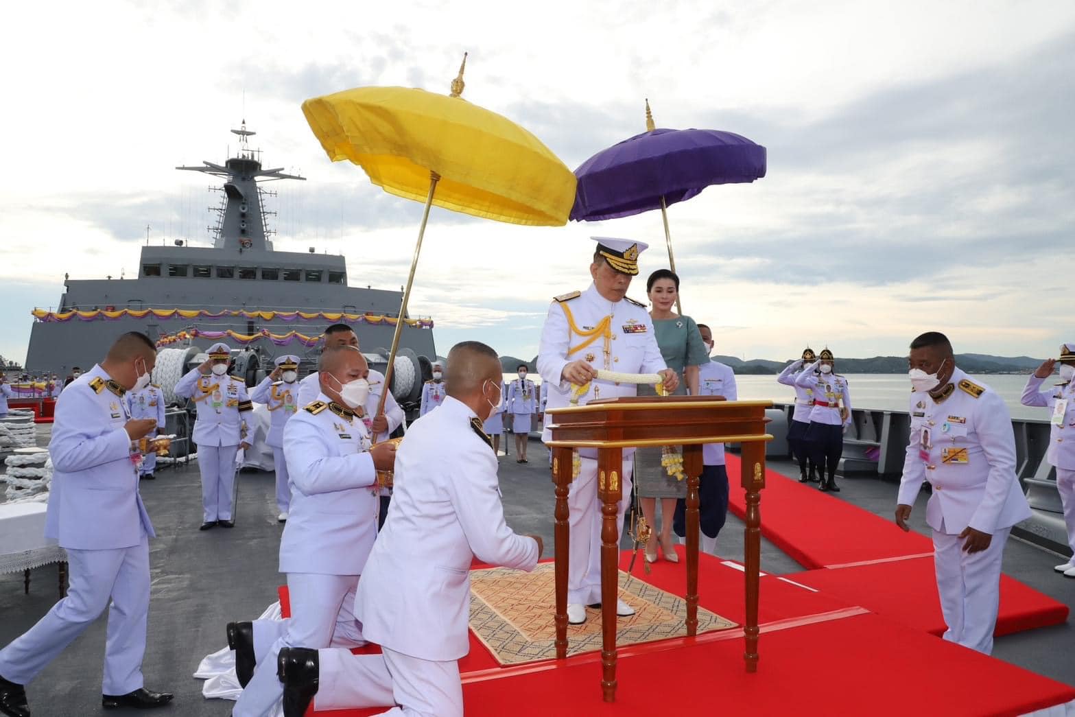 พระบาทสมเด็จพระเจ้าอยู่หัว... - กองทัพเรือ Royal Thai Navy | Facebook