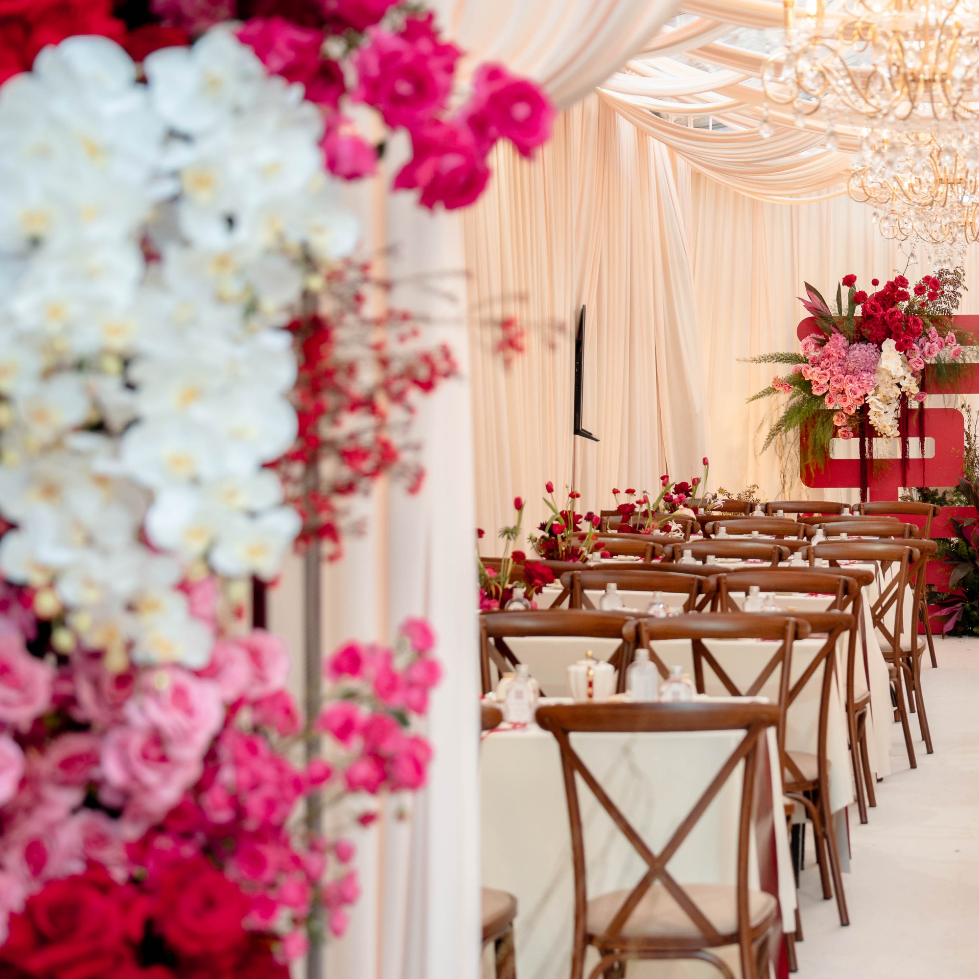 𝐶𝑜𝑛𝑐𝑒𝑝𝑡 𝐻𝑜̂̀𝑛𝑔 𝑃ℎ𝑢́𝑐... - Song Huyen Wedding & Event Styling | Facebook