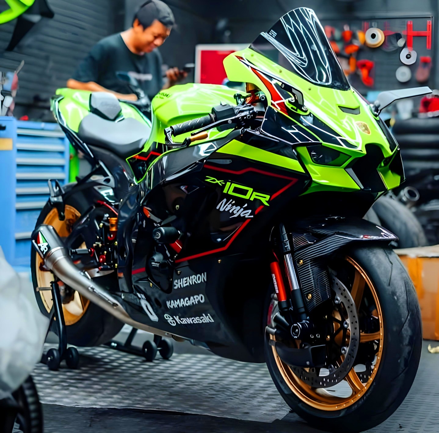 Brand new Kawasaki zx10r 💚🖤❤️