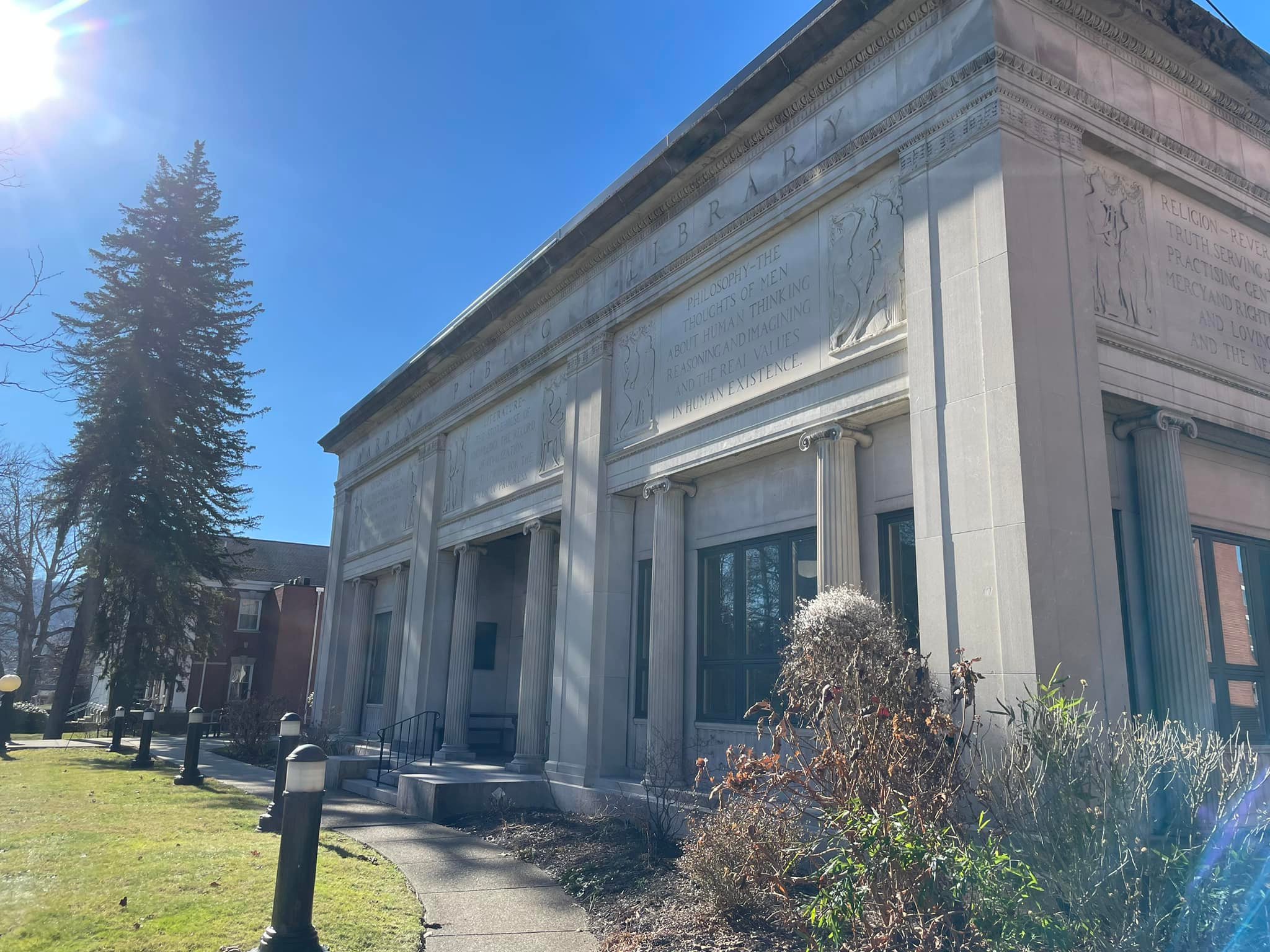 The Warren Public Library... - Warren County Visitors Bureau | Facebook
