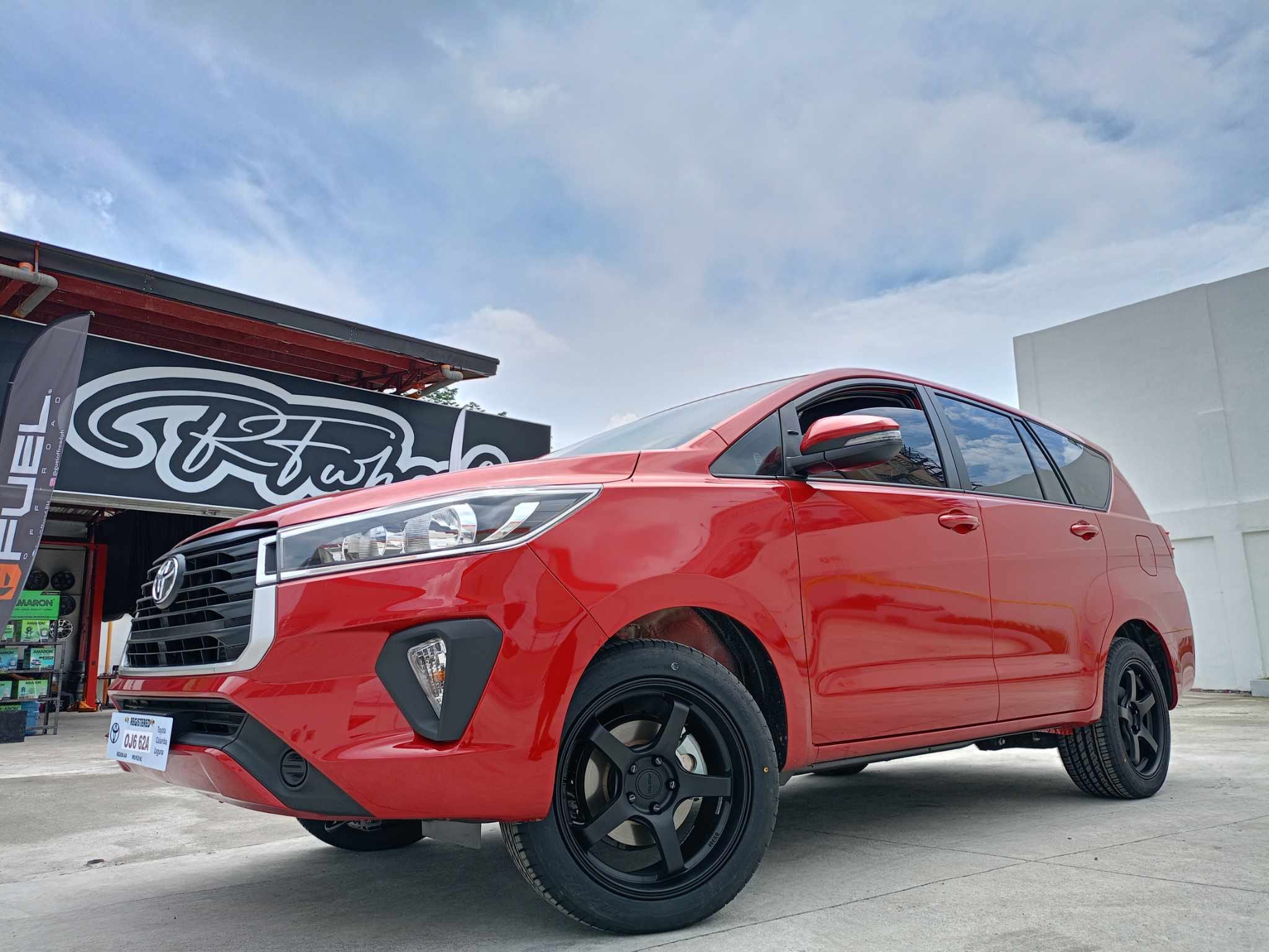 RF Wheels - Good morning ! Toyota Innova on 18