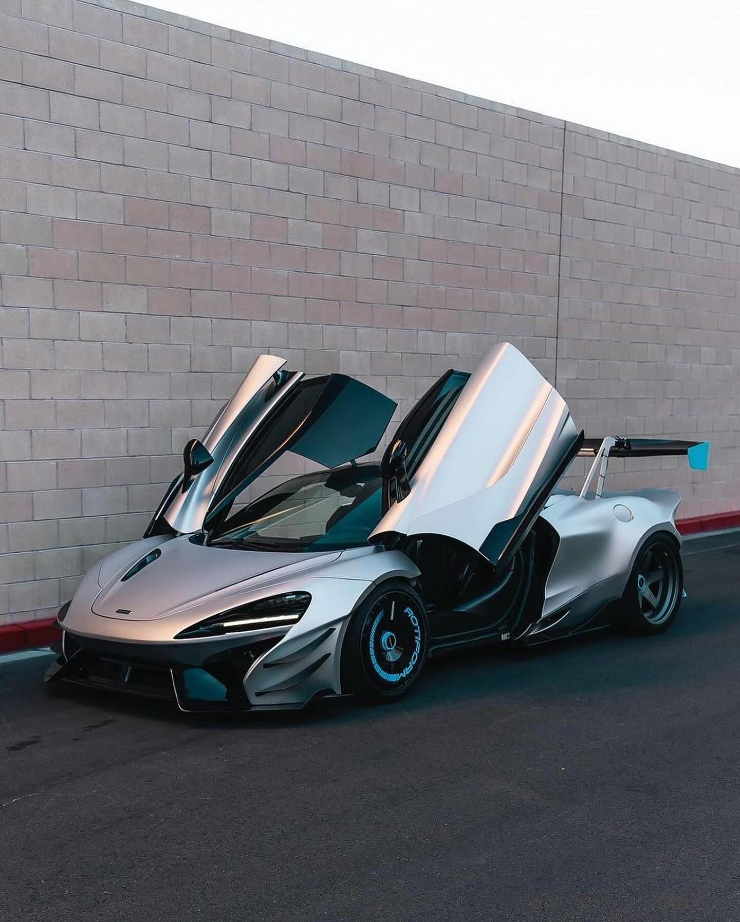 Unleashing the wild side with @alex.Choi's breathtaking McLaren