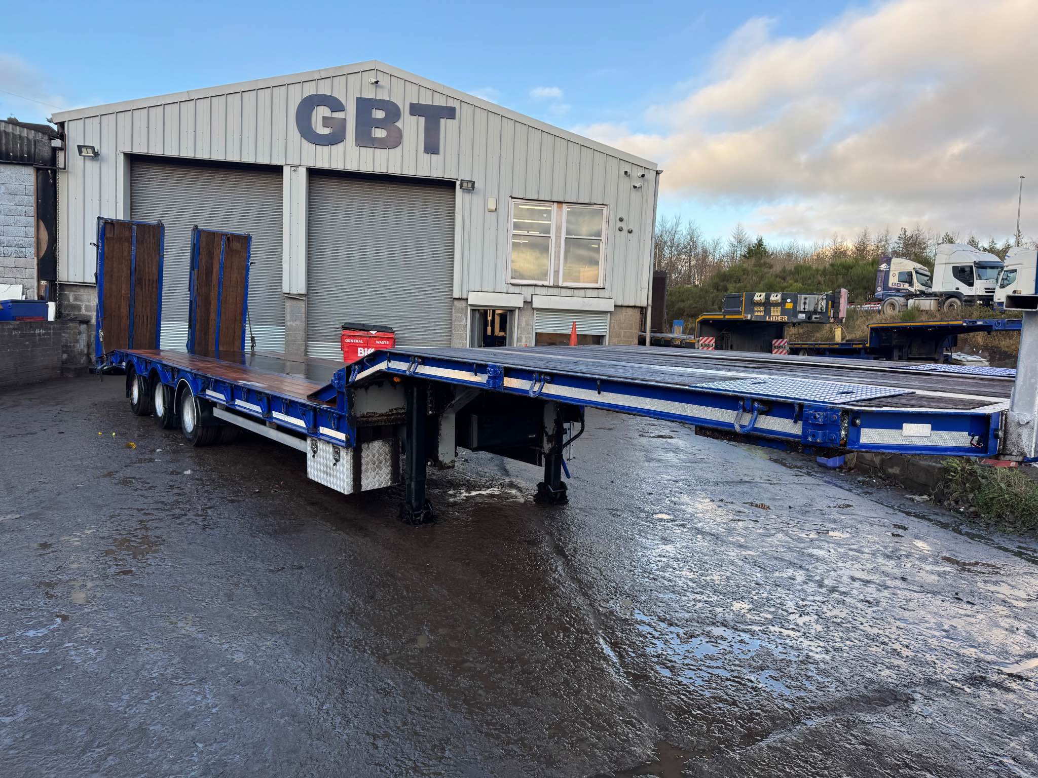 2010 Step frame low loader trailer Flip toe ramps years mot - Trailers ...