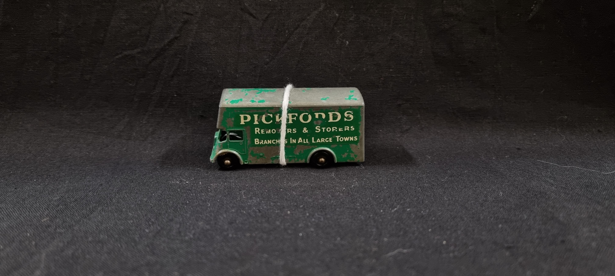 Matchbox Pickfords removal van model no. 46b