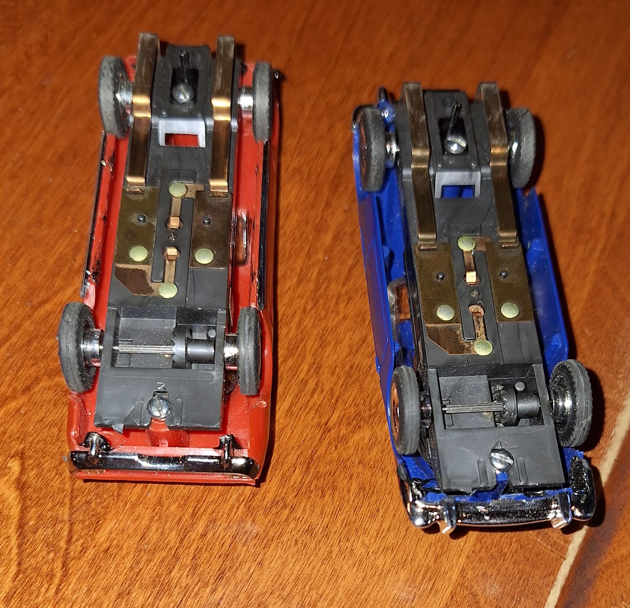 How to fix a vintage Aurora Tjet slot car that won't run on the track?
