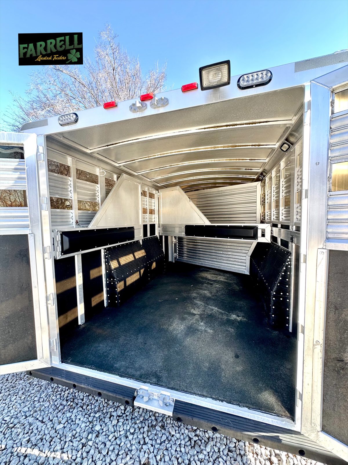 Farrell Livestock Trailers... - Farrell Livestock Trailers