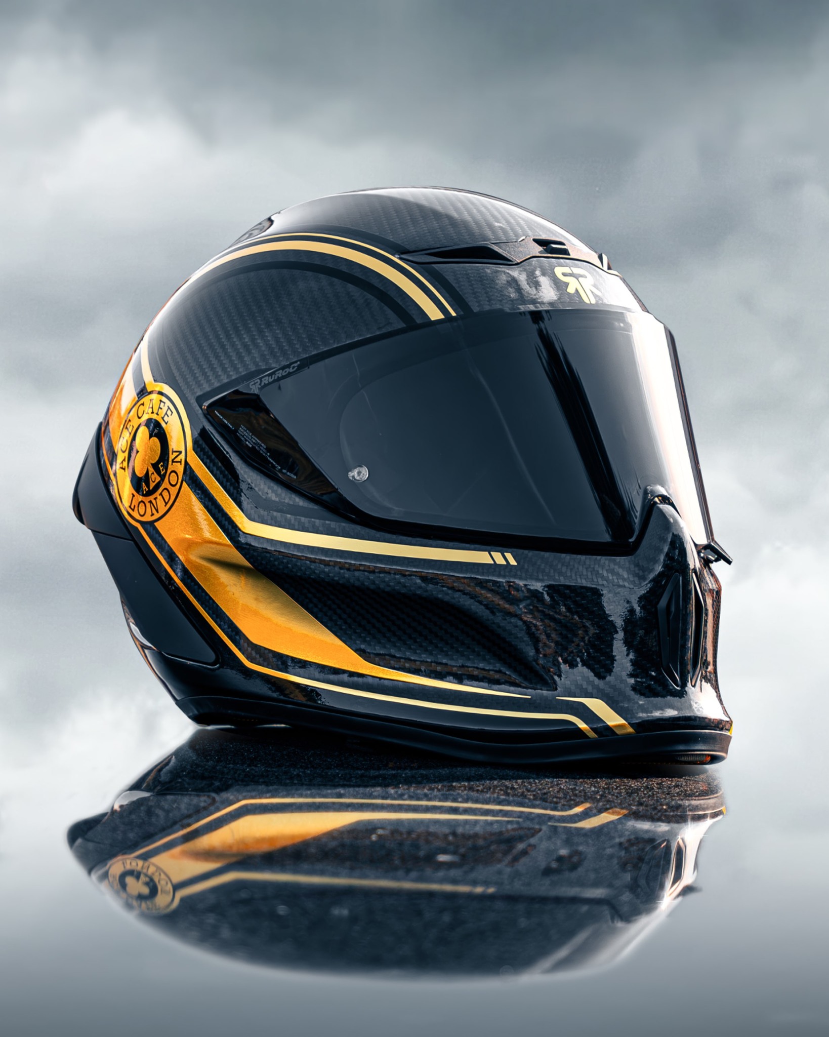 The Gold standard for safety 🥇 The EOX Ace Cafe is ECE 22.06