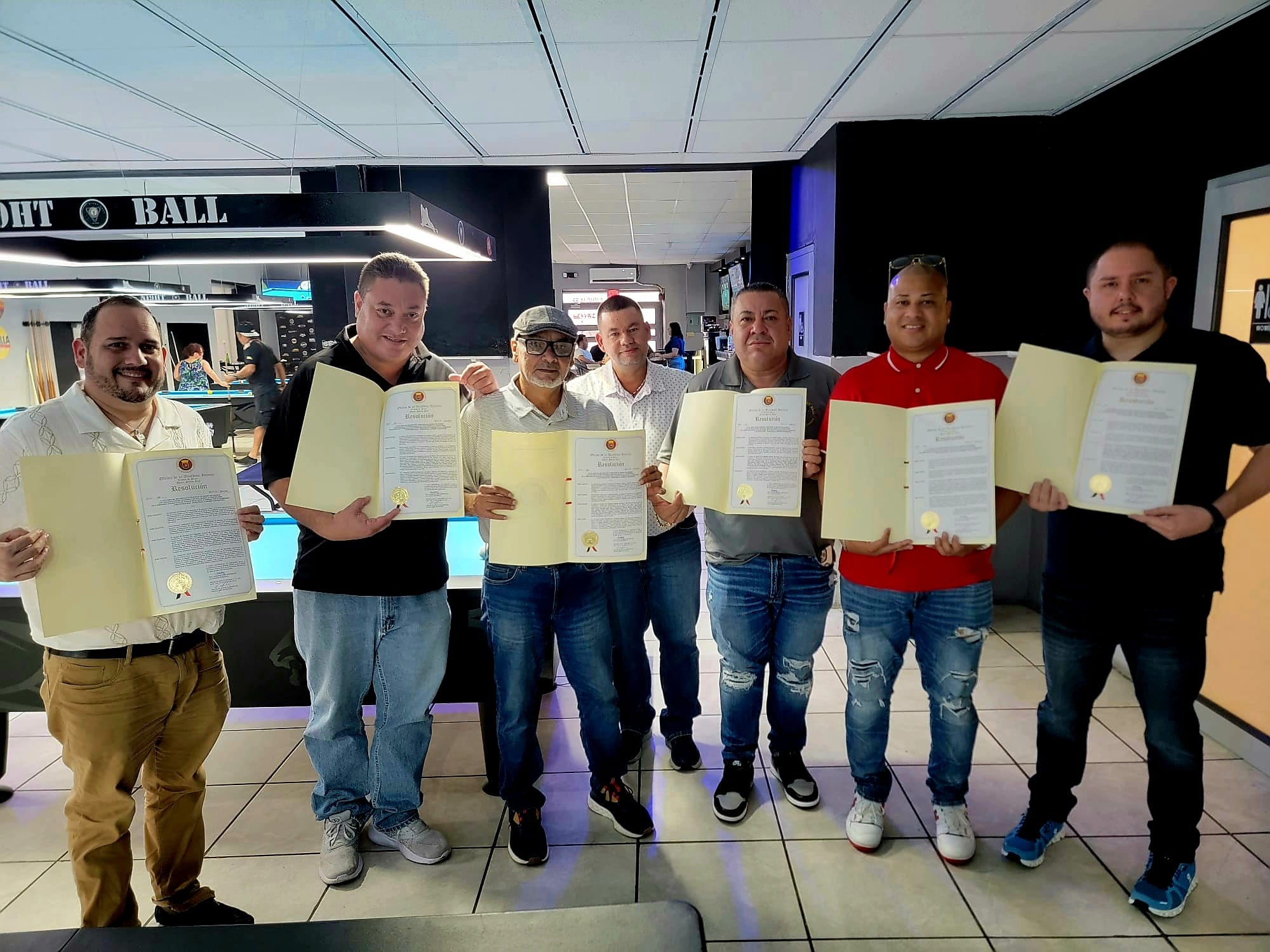 NOTICIAS - Otorgan reconocimiento al equipo de dominó 