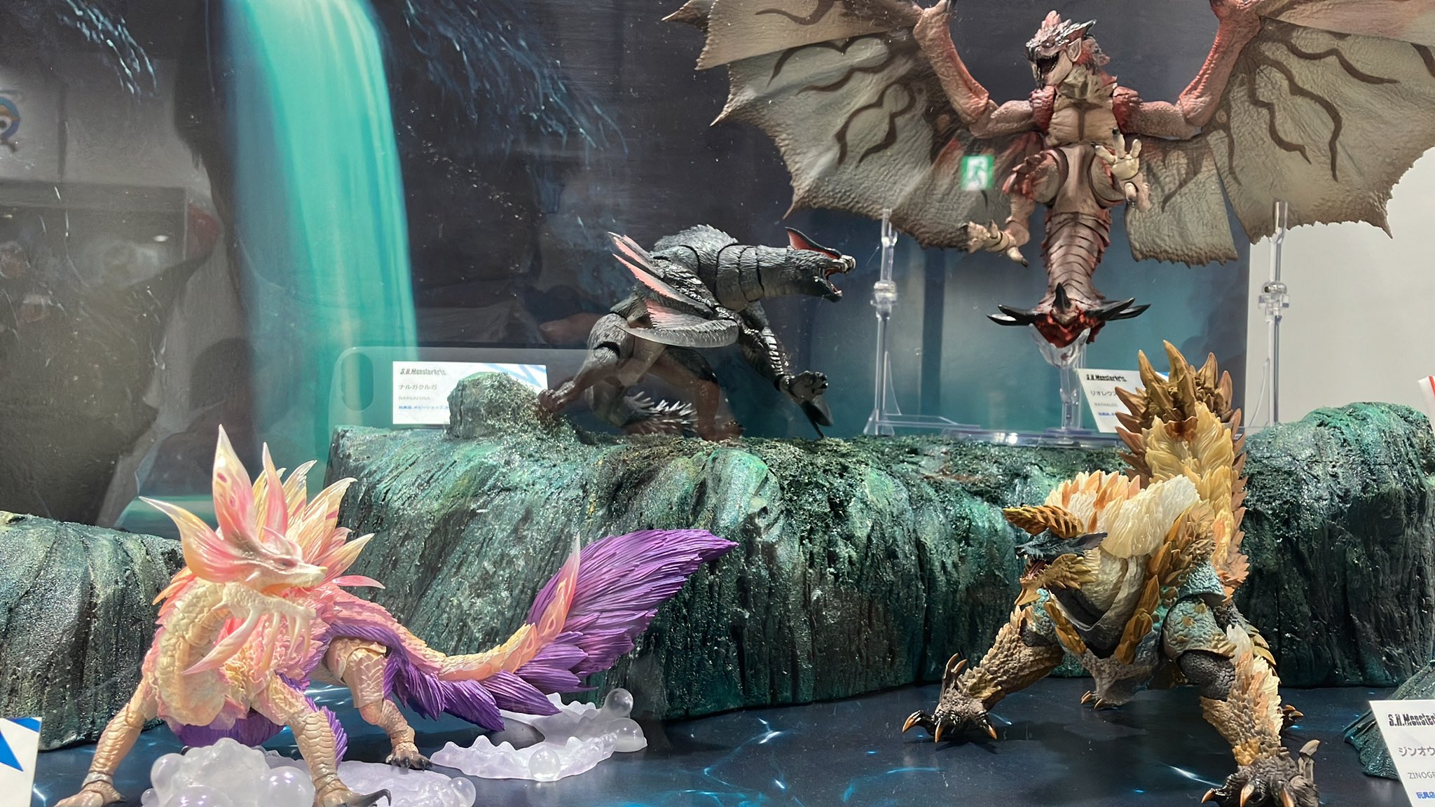Monster Hunter display at Tamashii Nations 2022! S.H.MonsterArts 
