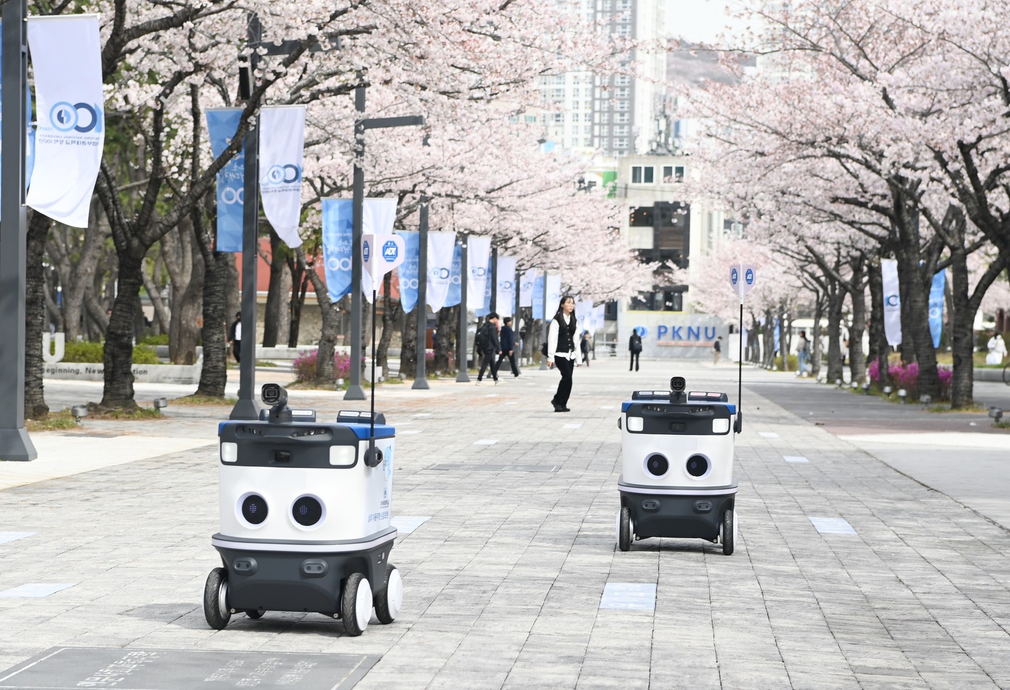 국립부경대학교 PKNU - (실외 자율주행 순찰로봇 ) 🤖 고기능... | Facebook