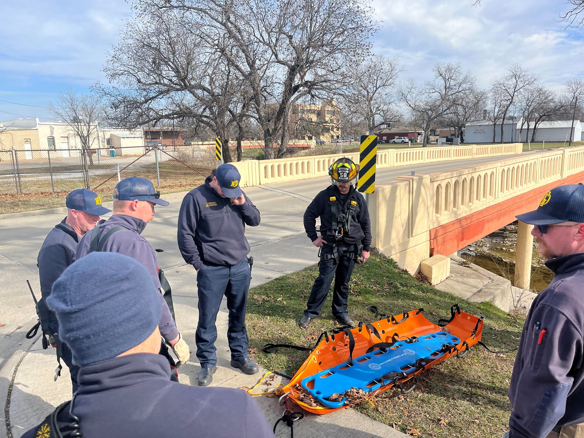 Low Angle rescue training... - Gainesville Texas Fire-Rescue