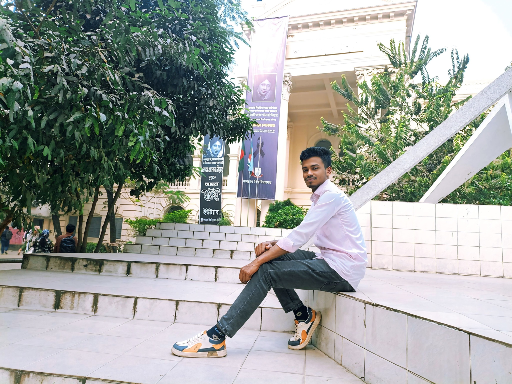 F R Shawn