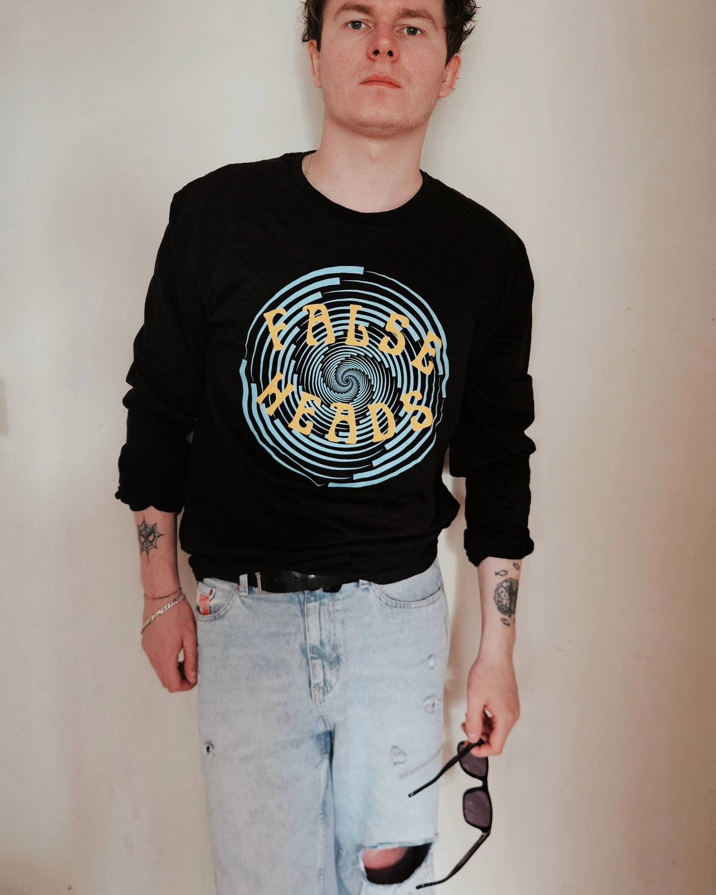 LISTEN WEEN Tシャツ TO TOKYOHEMPCONNECTION