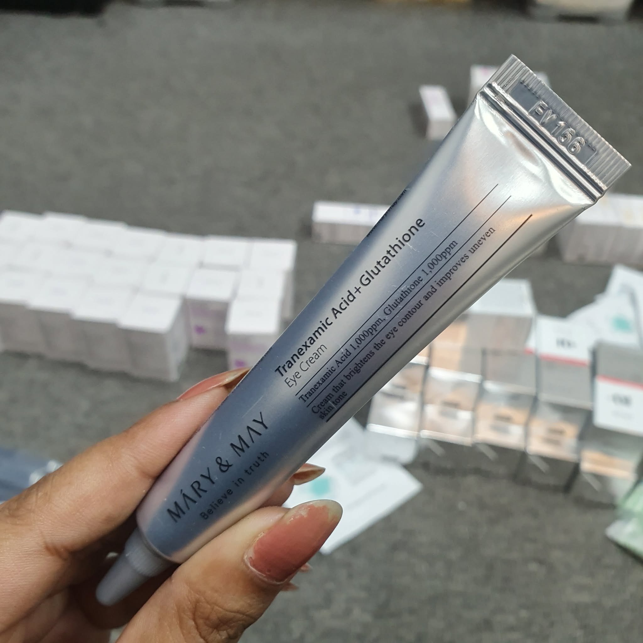tranexamic acid glutathion eye cream Acid+Glutathion 30g This version is mini Tranexamic Acid + Glutathion Eye