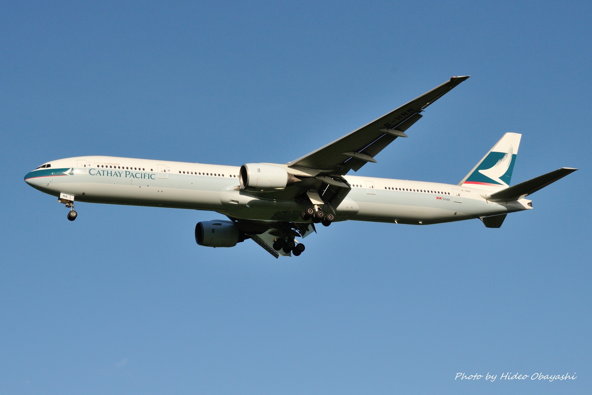 Cathay Pacific Boeing 777-367 aircraft