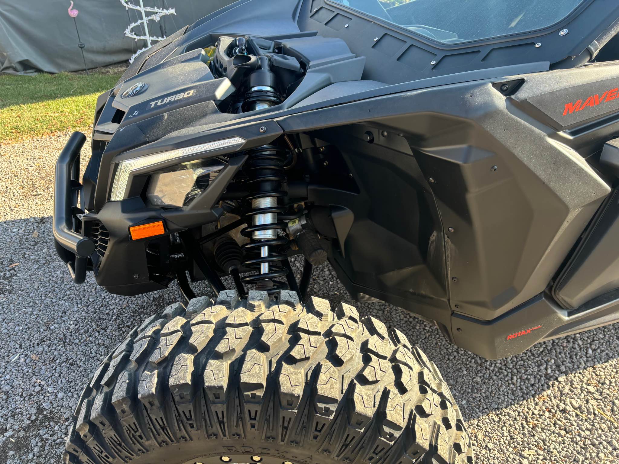 Pretfy Kit Rehausseur De Siège – Pour Can-Am Maverick X3, Aluminium Noir, Hauteur +5 Cm, Espace De Rangement