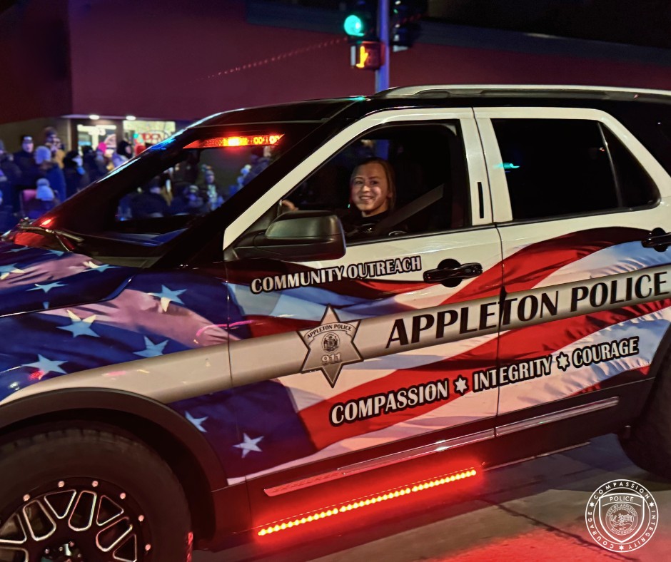 Appleton - 🎄ANOTHER CHRISTMAS PARADE IN THE BOOKS! This year’s parade ...
