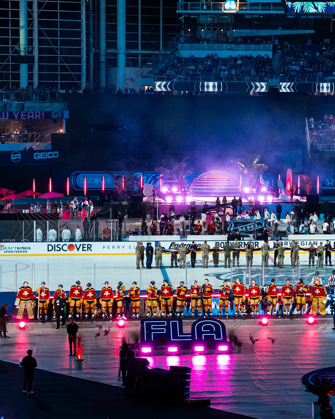 loanDepot Park - The @nhl has officially landed in Miami 🌴... | Facebook