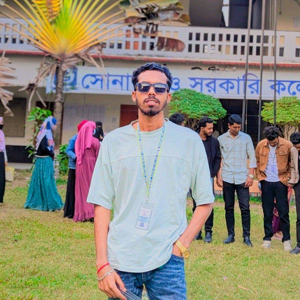 প্রিয়.. কলেজ.. 💜🥰 | Rajeb Das Korno | Facebook