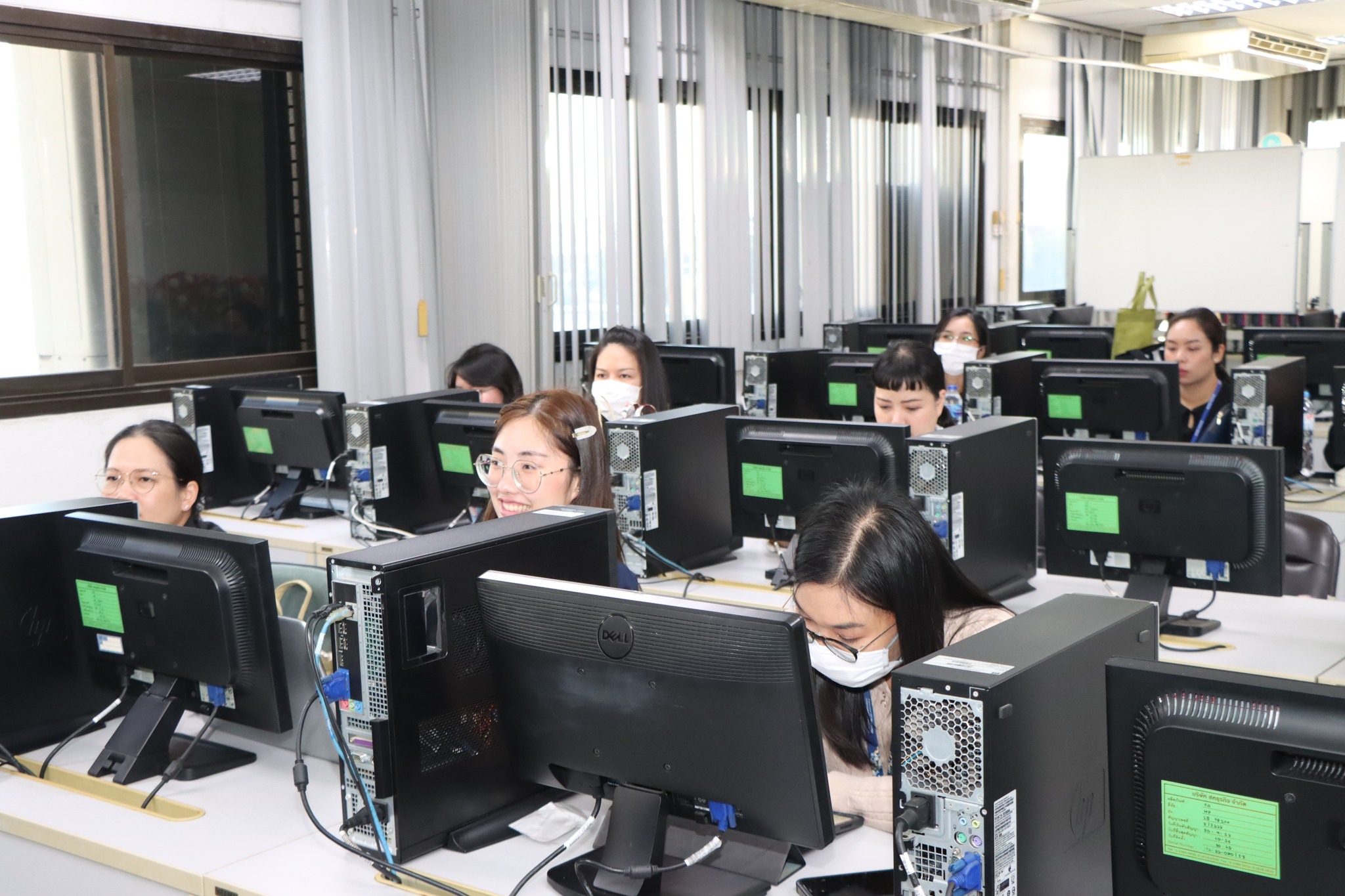 โครงการ “Thesis Forum 2568” ในหัวข้อ “Data interpretation and ...