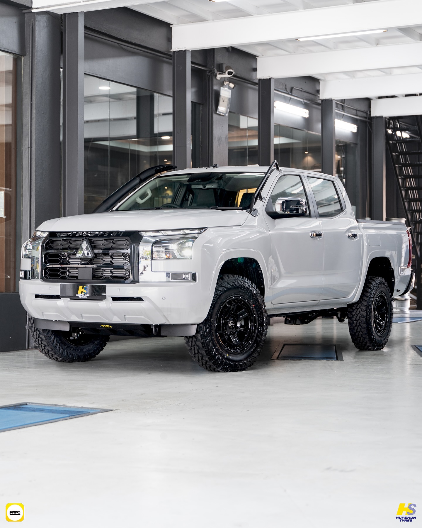 Mitsubishi Triton on new set of 17” 𝗪𝗢𝗥𝗞 𝗖𝗥𝗔𝗚 𝗧