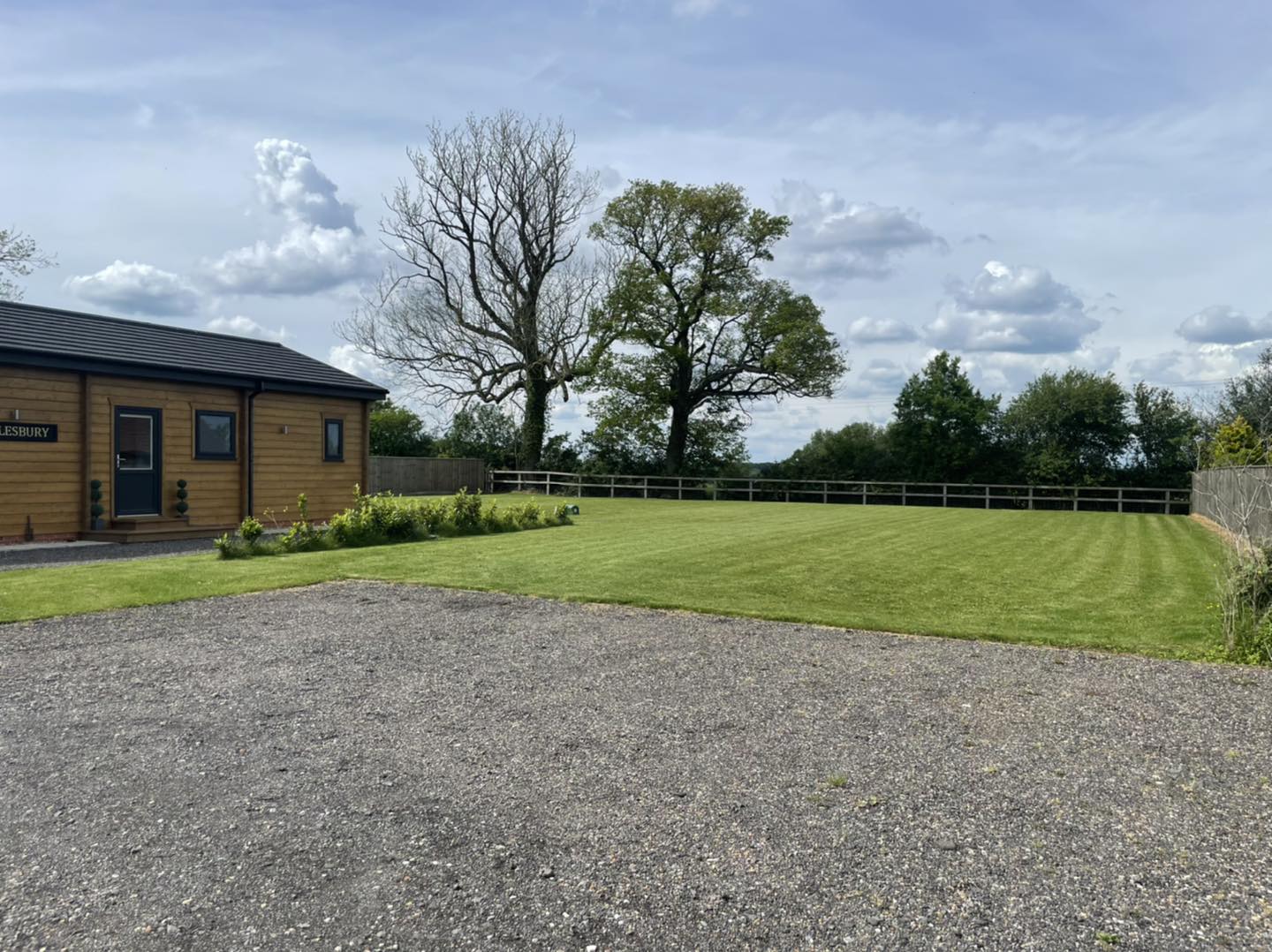 Claverings Farm Holiday Lodges | Halstead