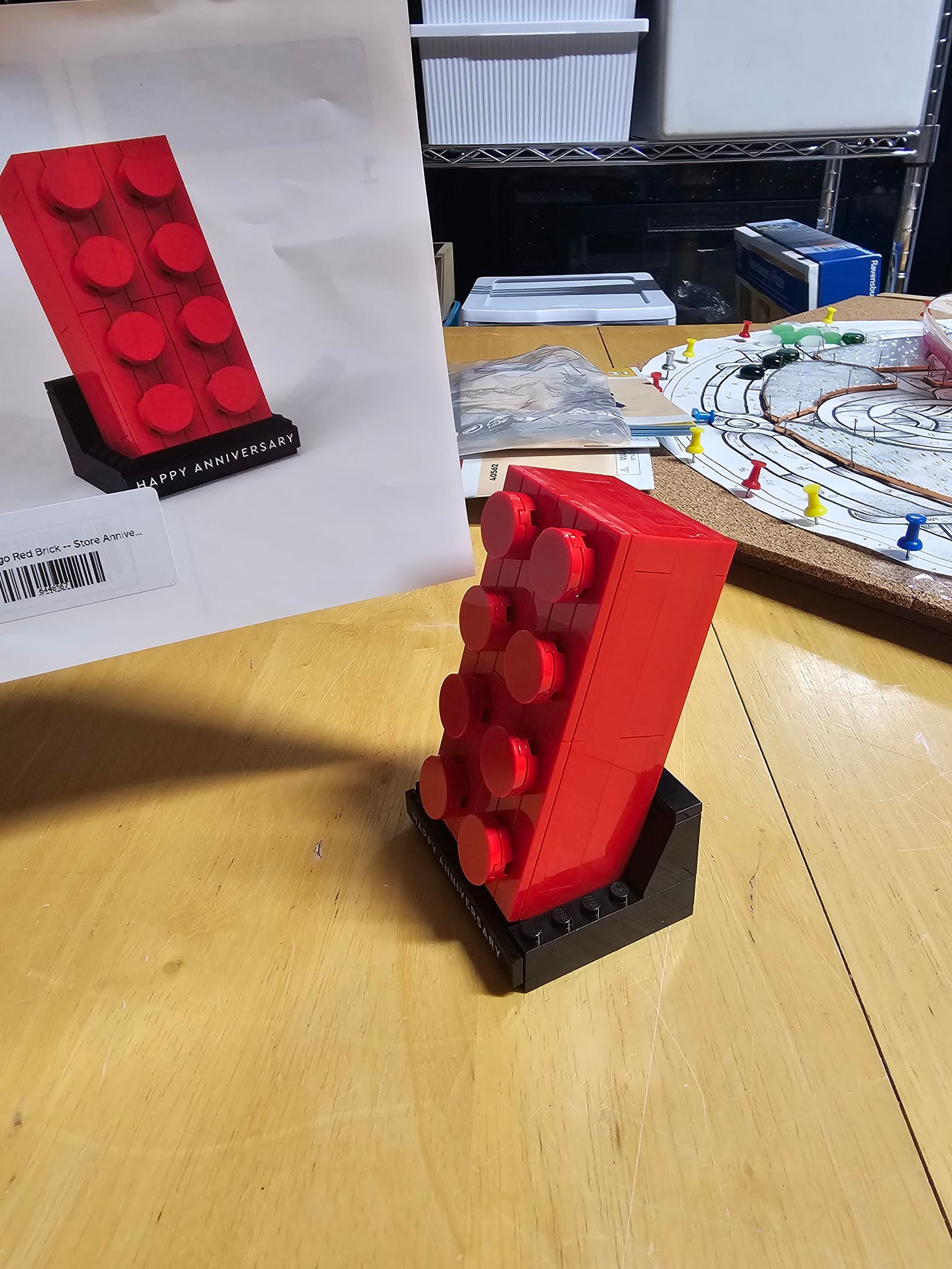 N48ページ What is the LEGO store promotional set 40528?