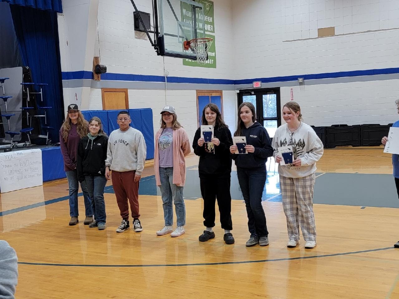 Washtucna - Academic letter winners Maddie, Addi, Ali, Maddie, Anakin ...