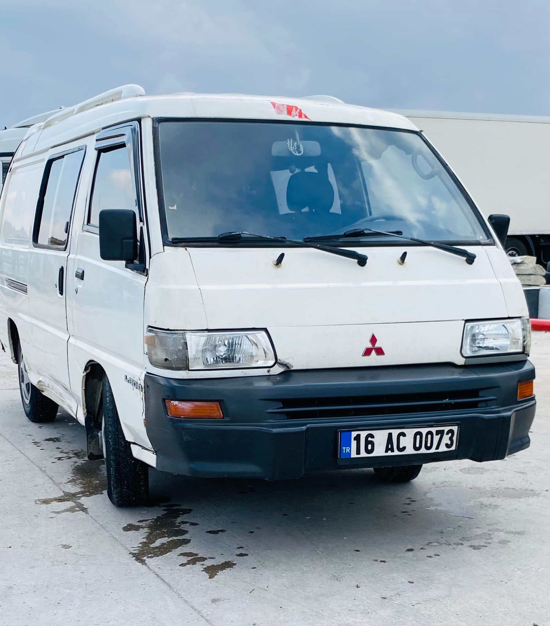 0530 924 1411 SAHİBİNDEN 2001 MODEL KLİMALI CİTYVAN 5+1 MITSUBİSHİ 
